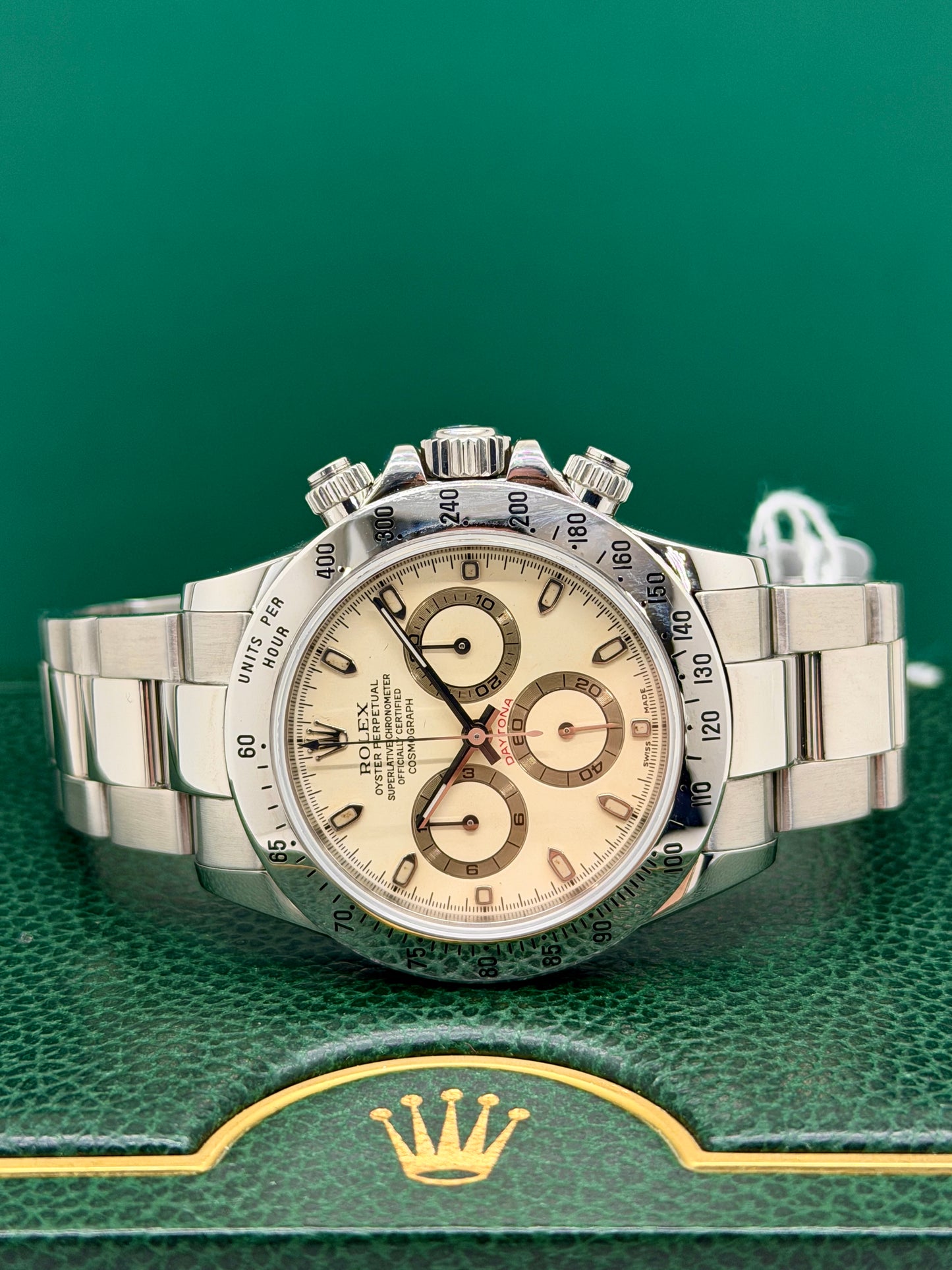 Rolex Daytona Rare Lemon Cream Dial - Ser P Ref 116520 - Year 2002