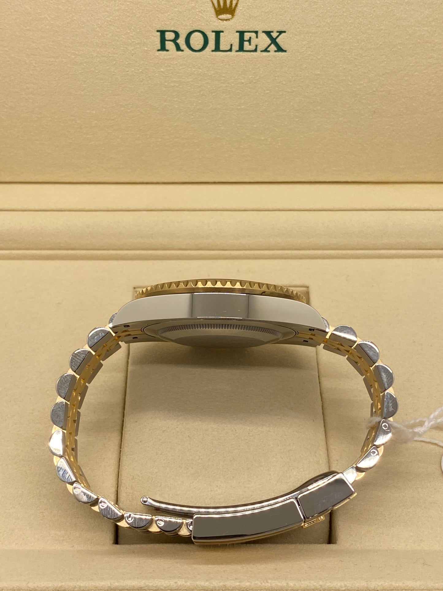 Rolex GMT-Master II - 18Kt Yellow Godl & Steel - Ref 126713GRNR - Year 2024