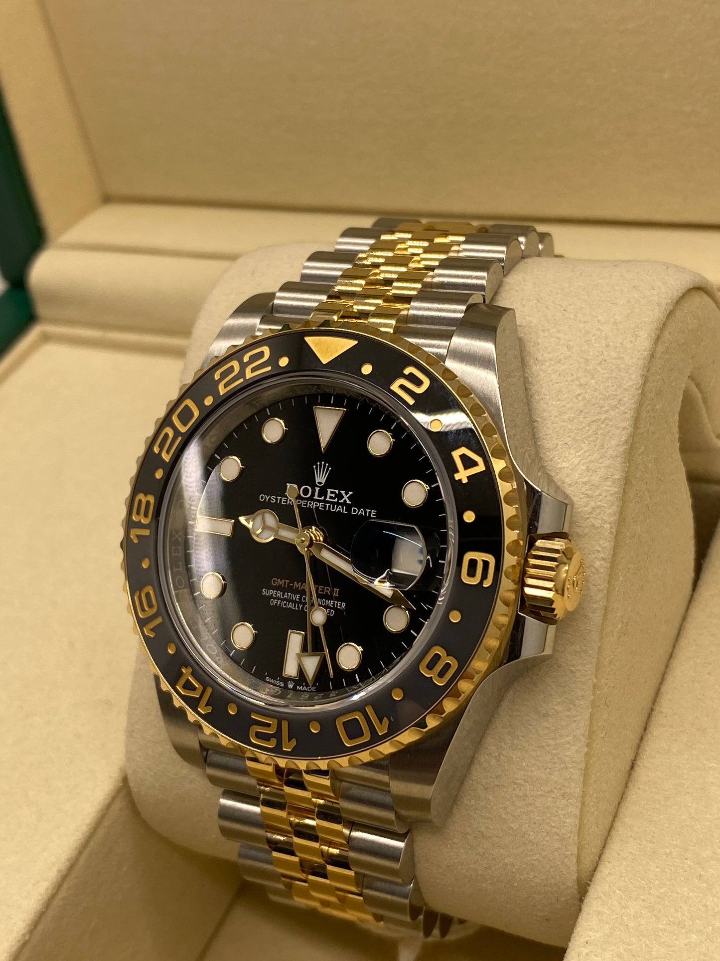 Rolex GMT-Master II - 18Kt Yellow Godl & Steel - Ref 126713GRNR - Year 2024