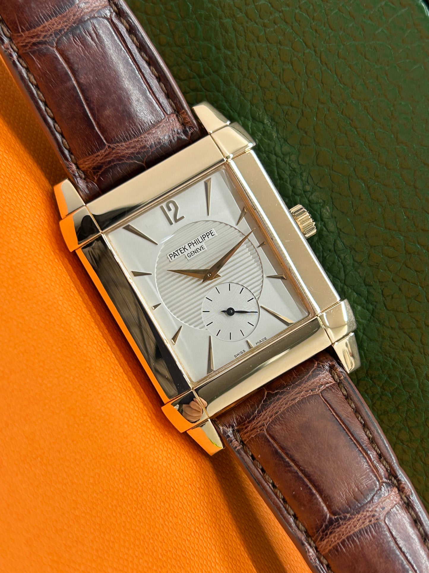 Patek Philippe Gondolo 30mm - 18kt Rose Gold - Ref. 5111R-001 - Official Extract