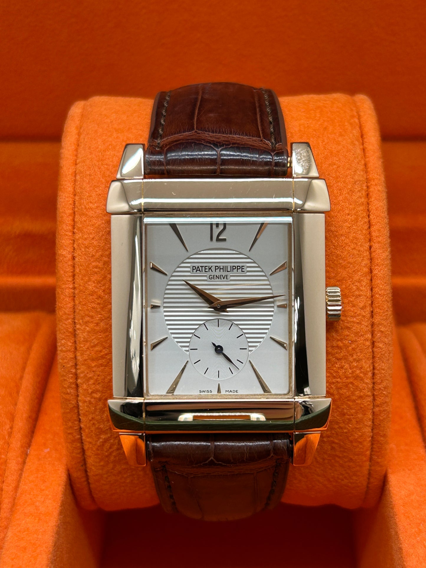 Patek Philippe Gondolo 30mm - 18kt Rose Gold - Ref. 5111R-001 - Official Extract