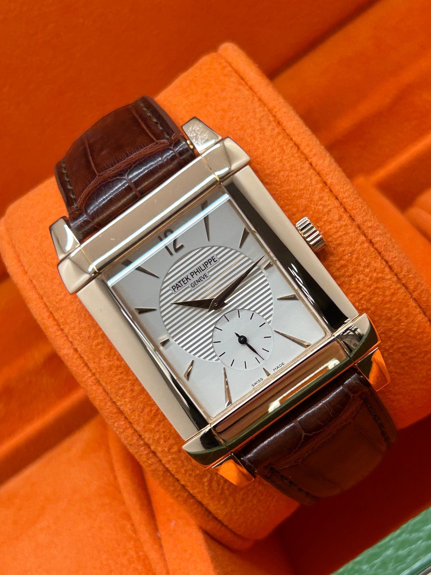 Patek Philippe Gondolo 30mm - 18kt Rose Gold - Ref. 5111R-001 - Official Extract