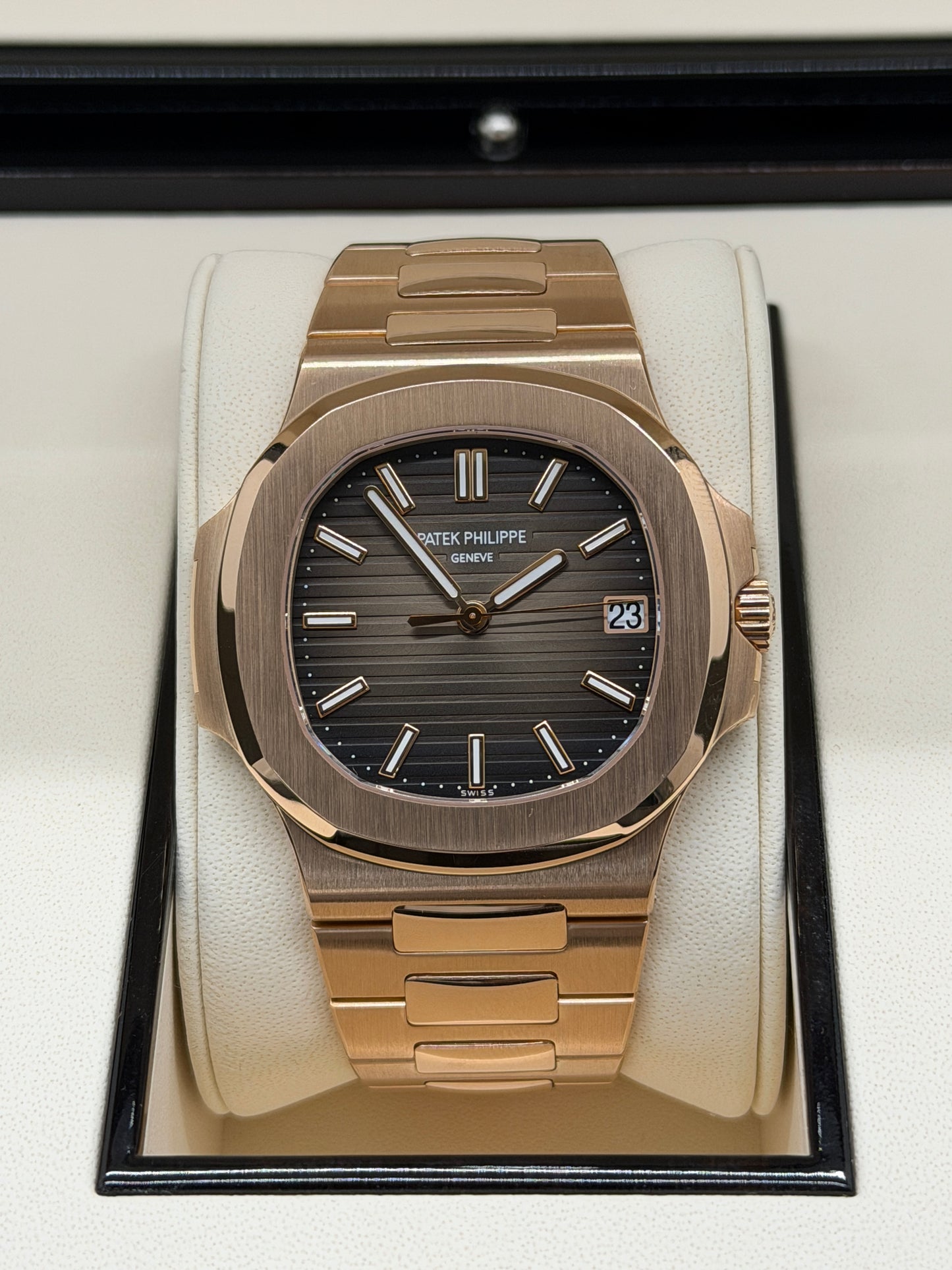 Patek Philippe Nautilus 18Kt Rose Gold & Chocolate Dial - Ref 5711/1R-001 - Ref 2016