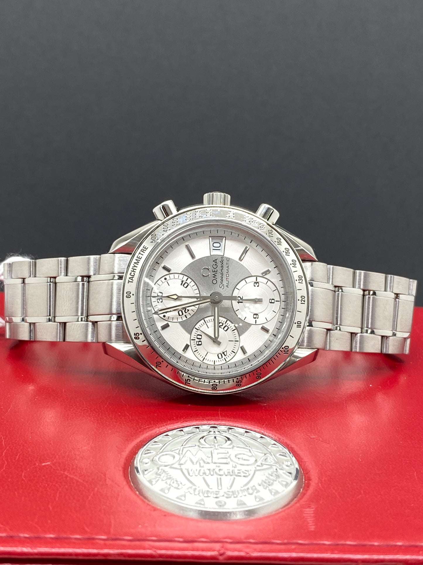 Omega Speedmaster Date - 39mm - Silver Dial - Ref 3513.30.00 - Year 2004