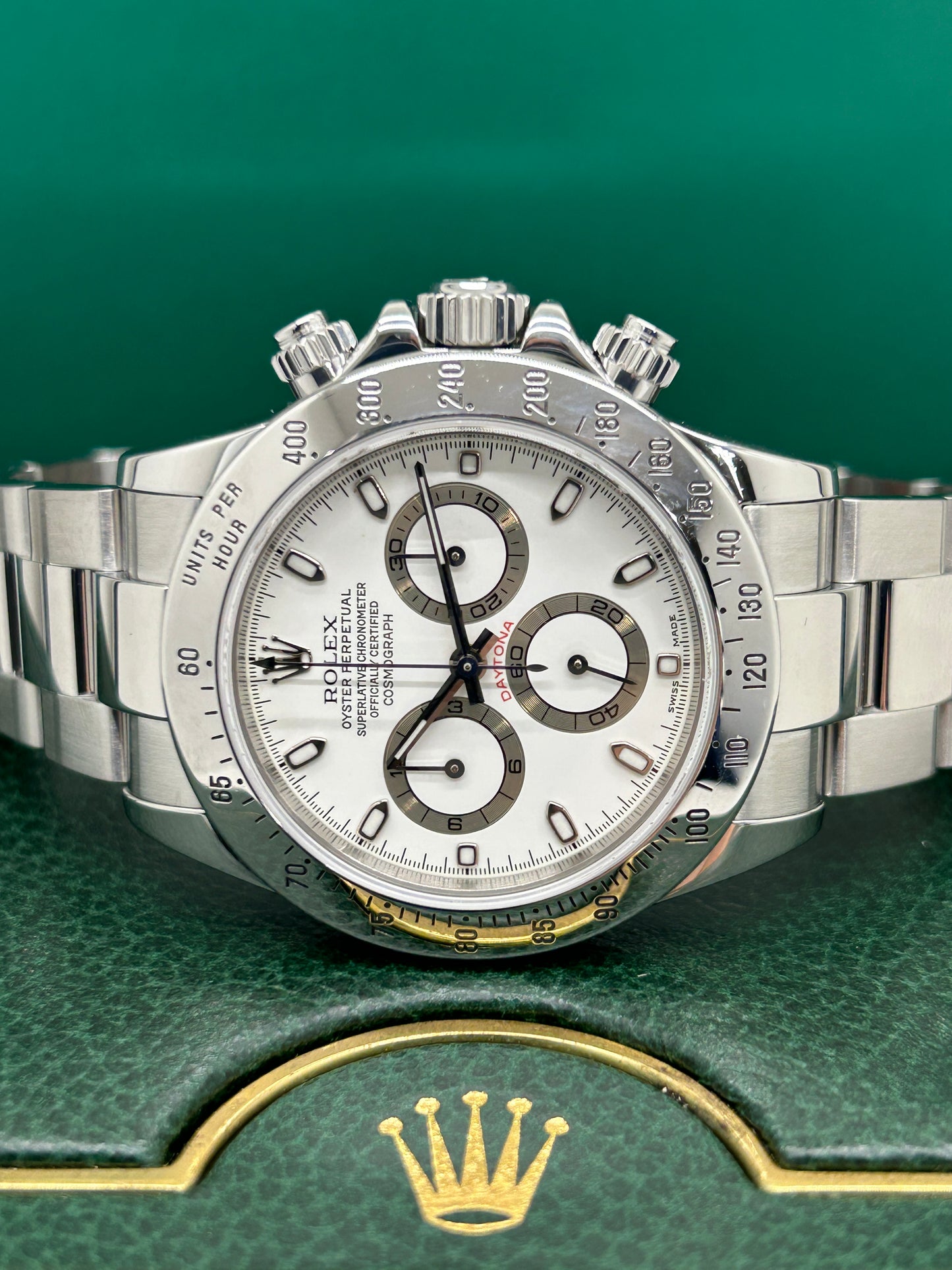 Rolex Daytona Cream Dial - P Serial  - Ref 116520 - Year 2002