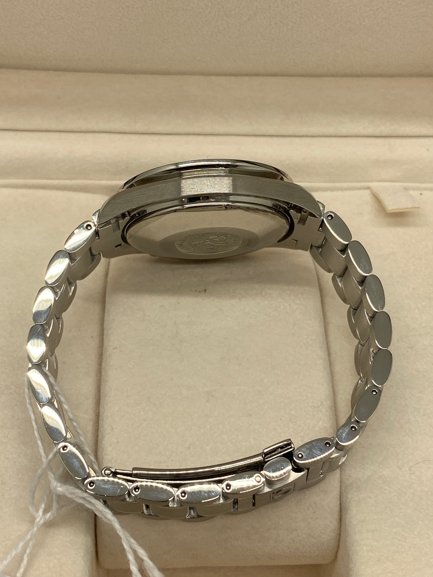 Omega Speedmaster Date - 39mm - Silver Dial - Ref 3513.30.00 - Year 2004