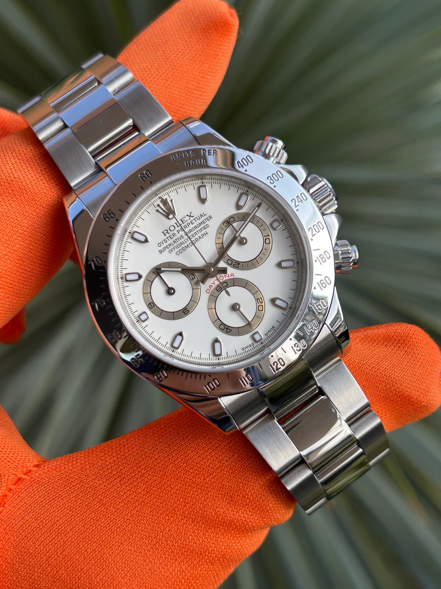 Rolex Daytona Cream Dial - P Serial  - Ref 116520 - Year 2002