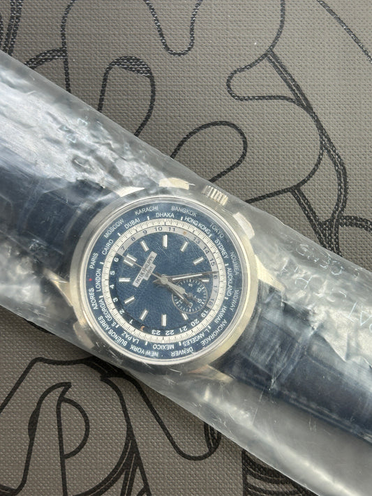 Patek Philippe - World Time Chronograph (Unworn, Factory Sealed) - White Gold - Ref.5930G-001 - Blue Dial - Year 2017