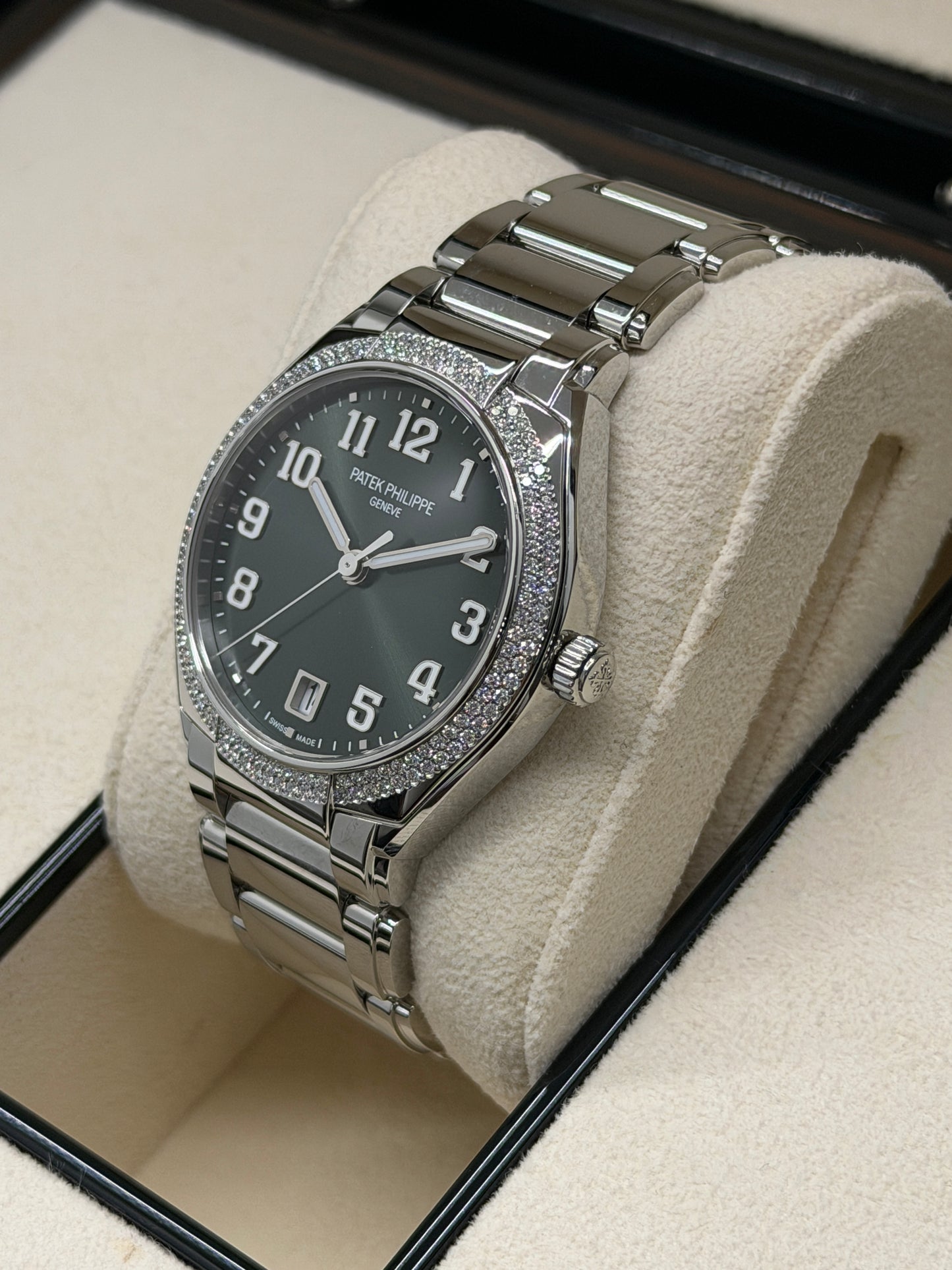Patek Philippe Twenty~4 Automatic Green Dial - Diamond Bezel - New Year 2026