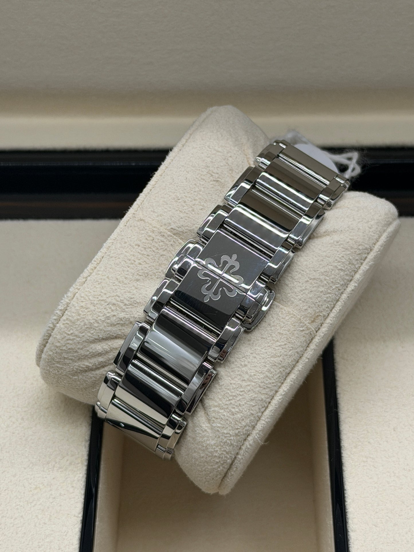 Patek Philippe Twenty~4 Automatic Green Dial - Diamond Bezel - New Year 2026