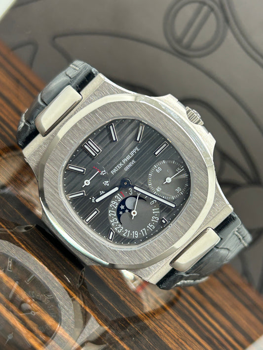 Patek Philippe Nautilus 5712G-001 - 18Kt White Gold Year 2008