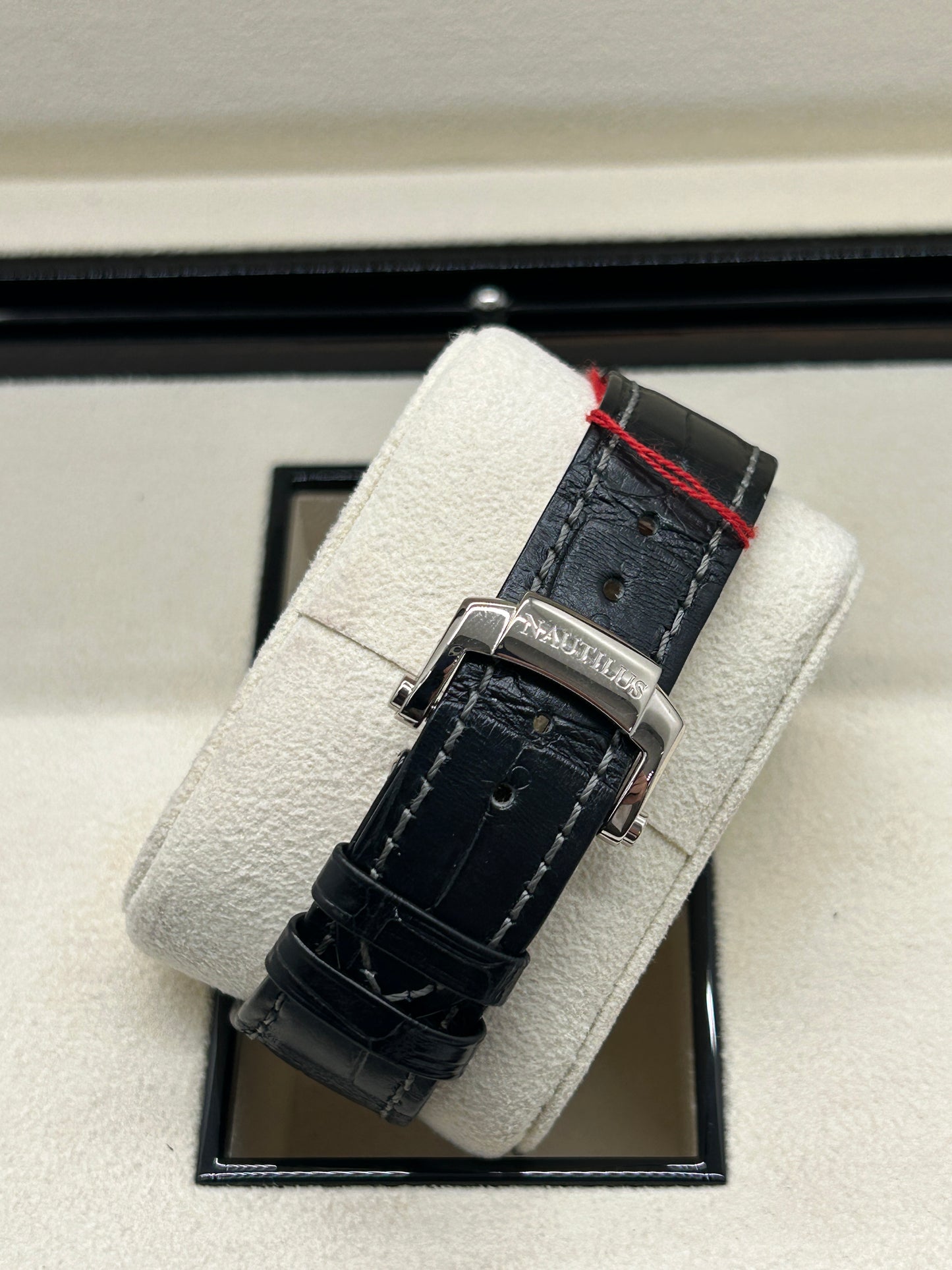 Patek Philippe Nautilus 5712G-001 - 18Kt White Gold Year 2008