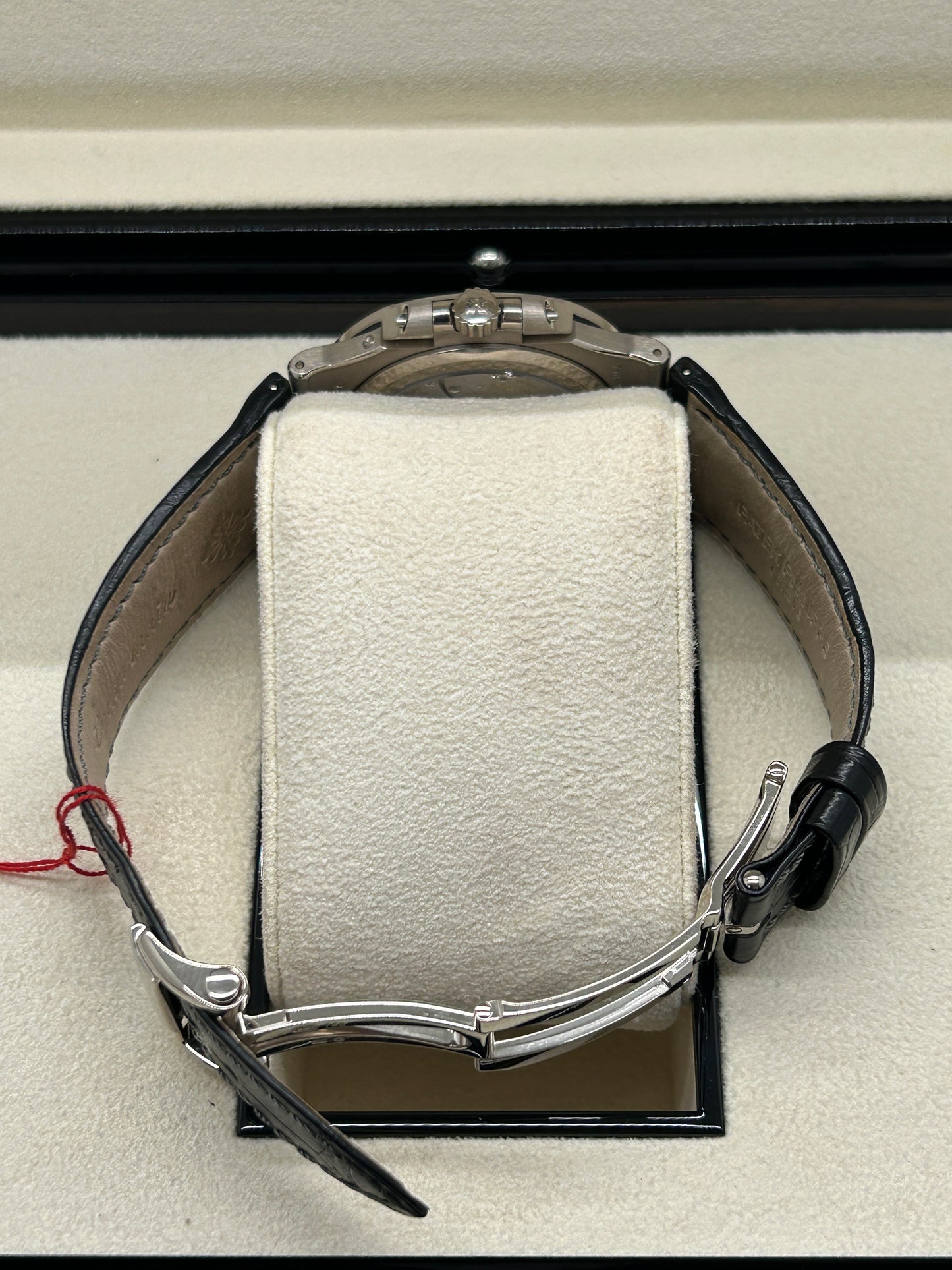 Patek Philippe Nautilus 5712G-001 - 18Kt White Gold Year 2008