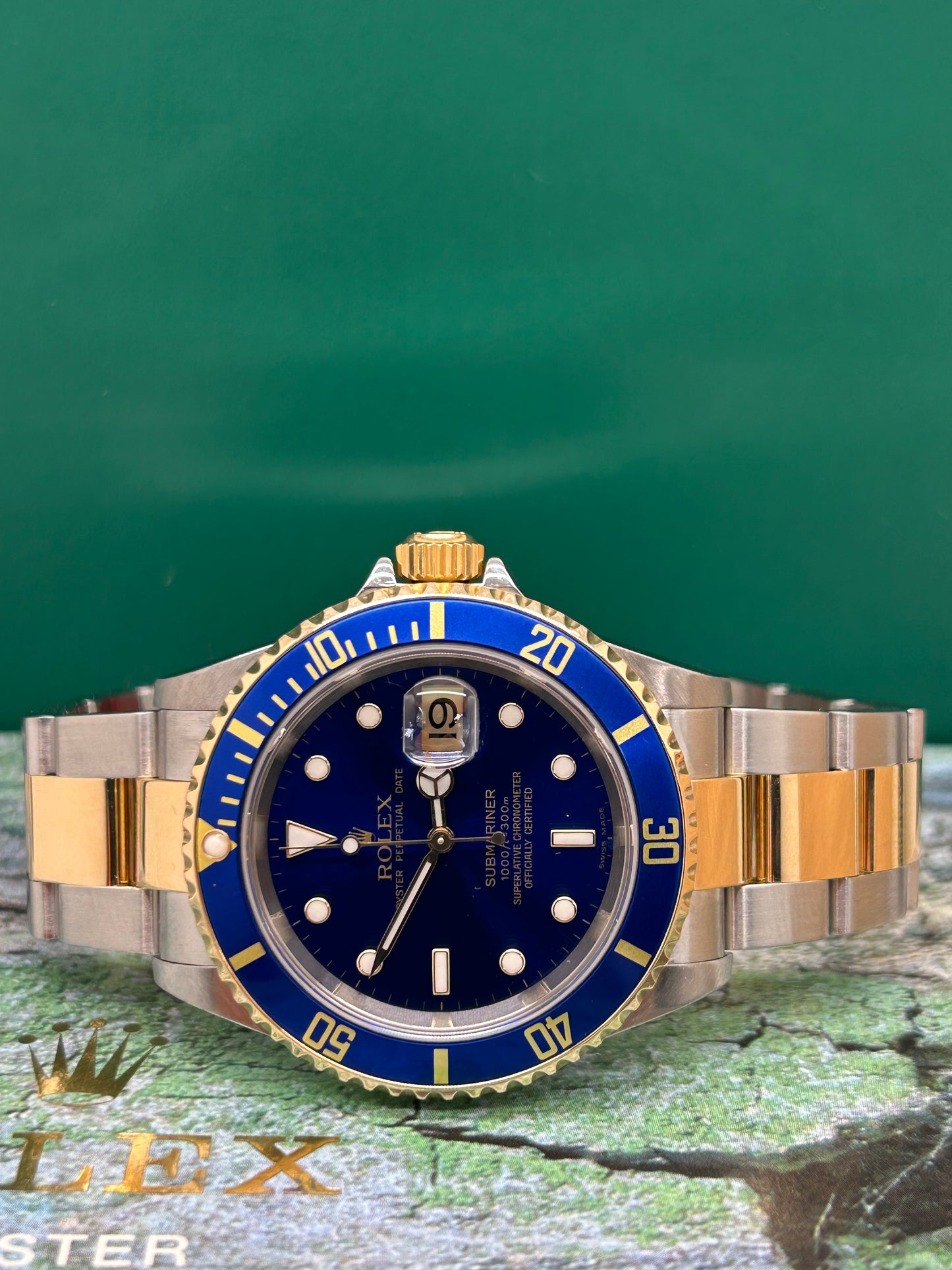Rolex Submariner Date Blue Dial 18Kt Yellow Gold & Steel - Ref 16613 - Year 2004