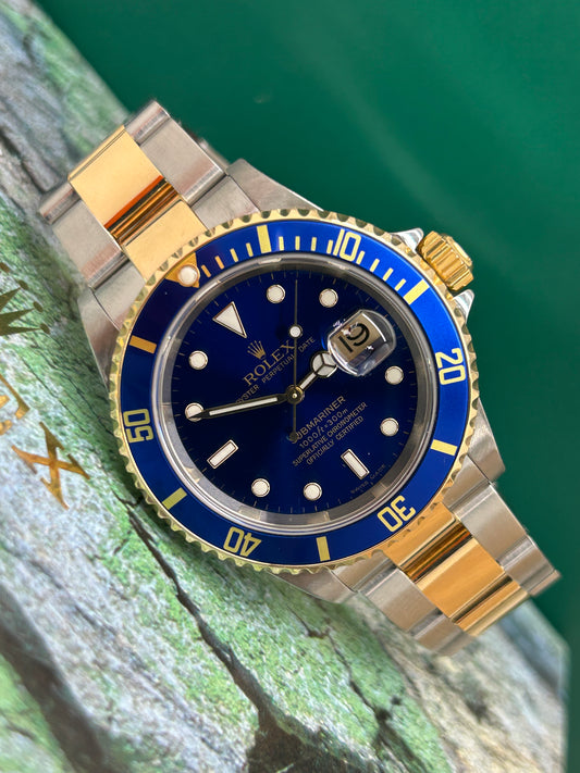 Rolex Submariner Date Blue Dial 18Kt Yellow Gold & Steel - Ref 16613 - Year 2004