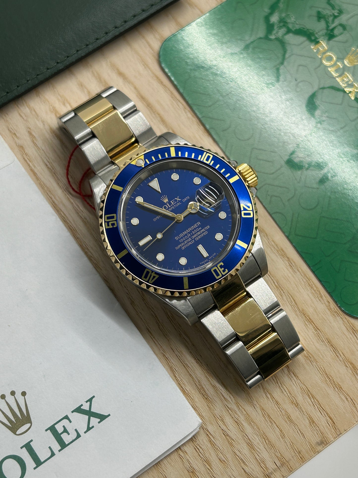 Rolex Submariner Date Blue Dial 18Kt Yellow Gold & Steel - Ref 16613 - Year 2004