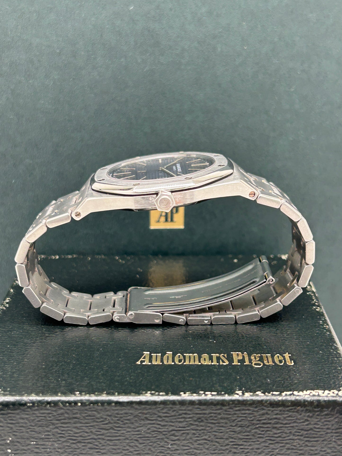 Audemars Piguet Royal Oak Jumbo 39mm Ref 5402ST - Year 1974 - AP Extract + Official Service