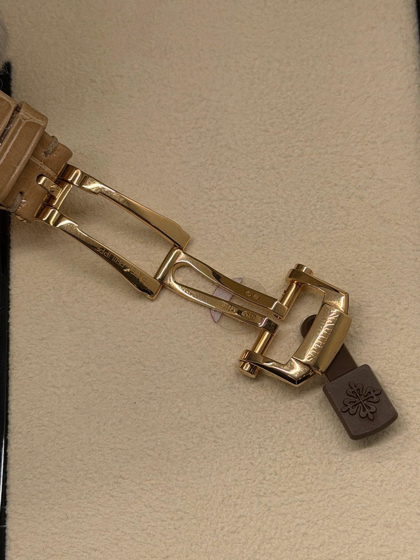 Patek Philippe Nautilus Ref.7010R-011 - Rose Gold - Diamonds - Unworn Year 2022