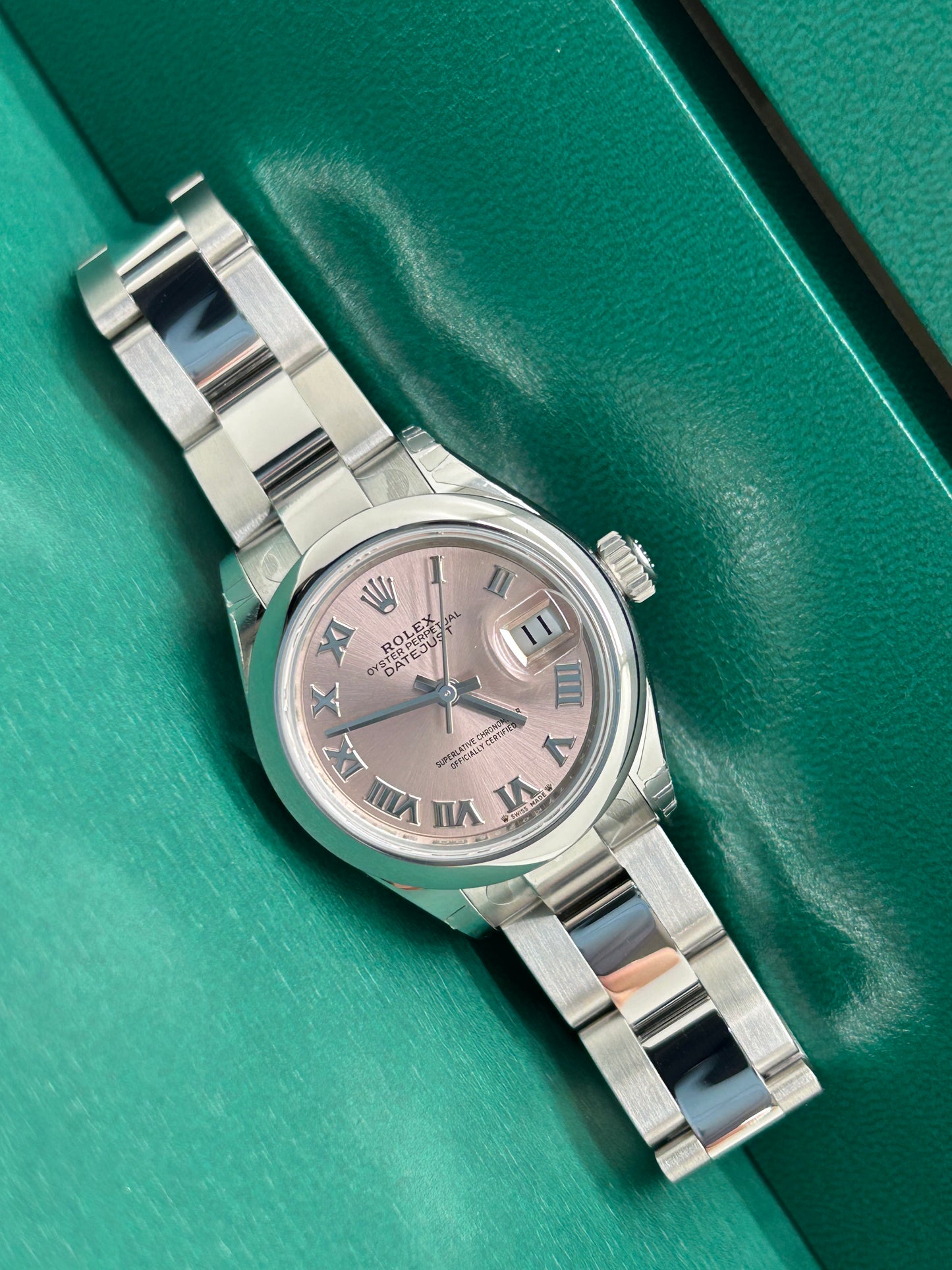 Rolex Lady-Datejust 28mm - Pink Dial - Ref 279161 - New 2025