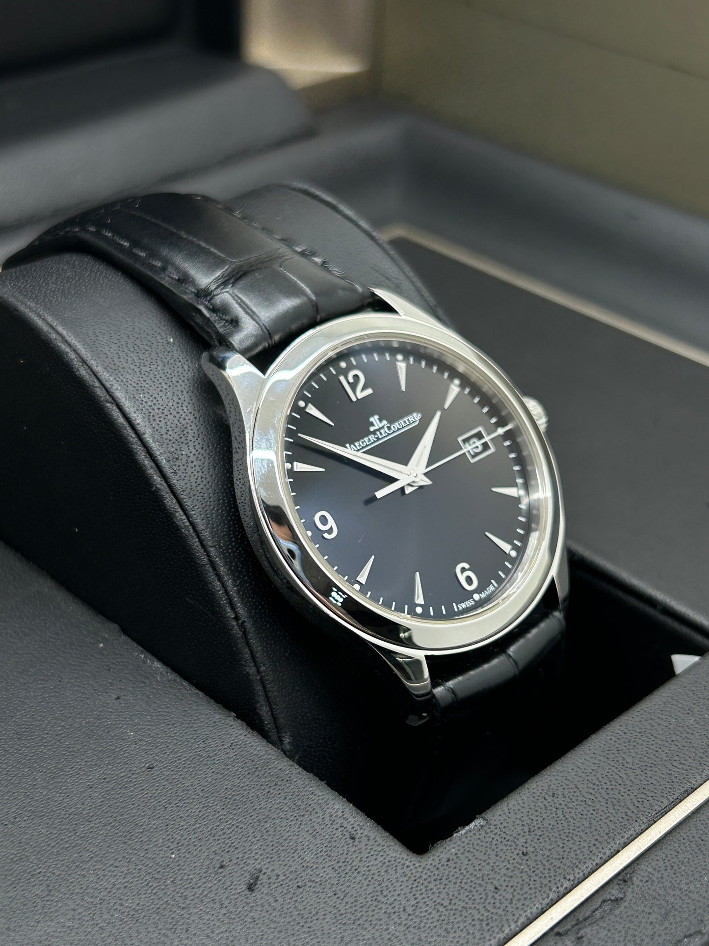 Jaeger-LeCoultre Master Control Date Ref. Q1548470 - Black Dial - Year 2019