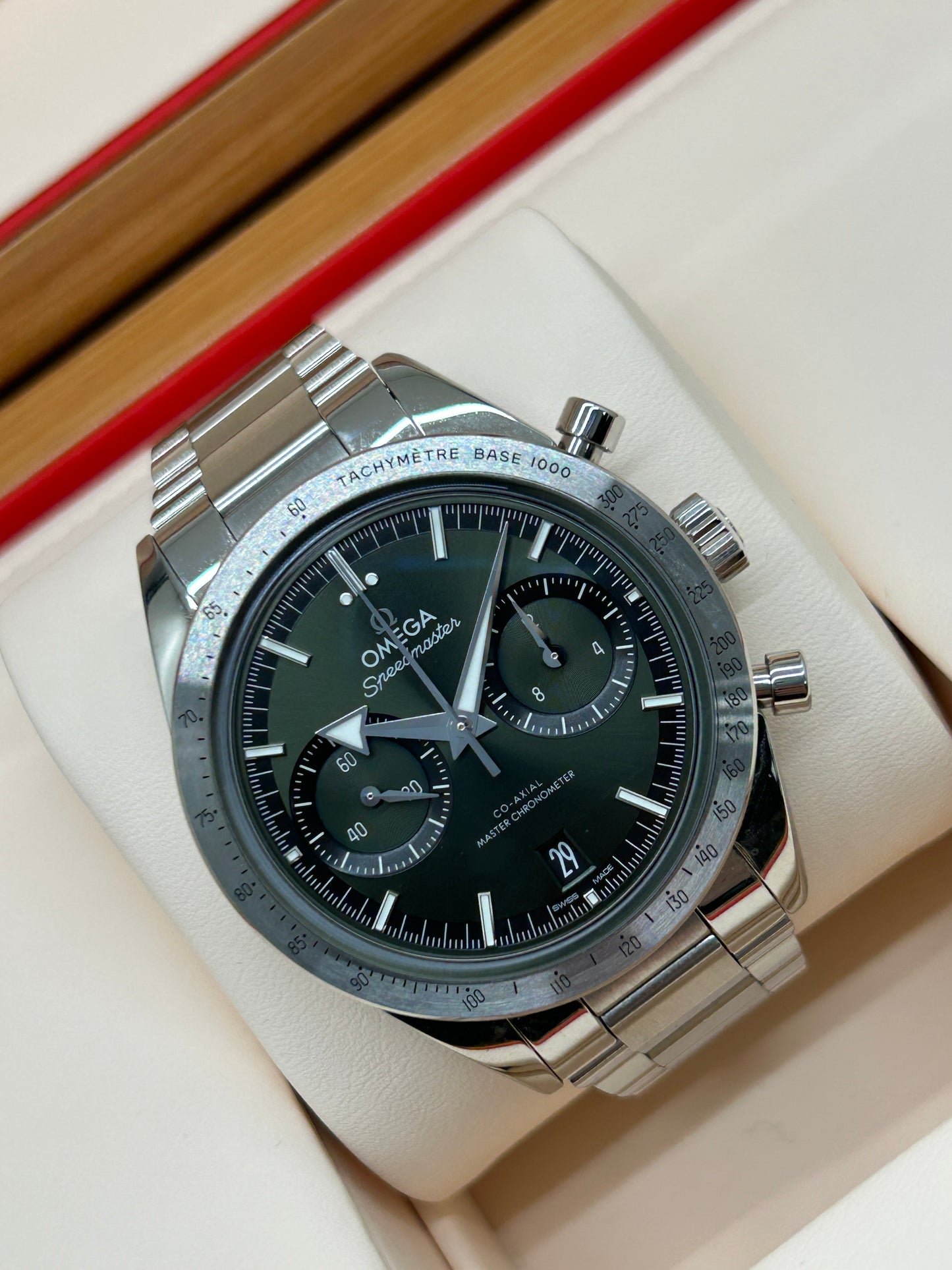 Omega Speedmaster 57 Chronograph - Green Dial - Ref 332.10.41.51.10.001 -  New 2022