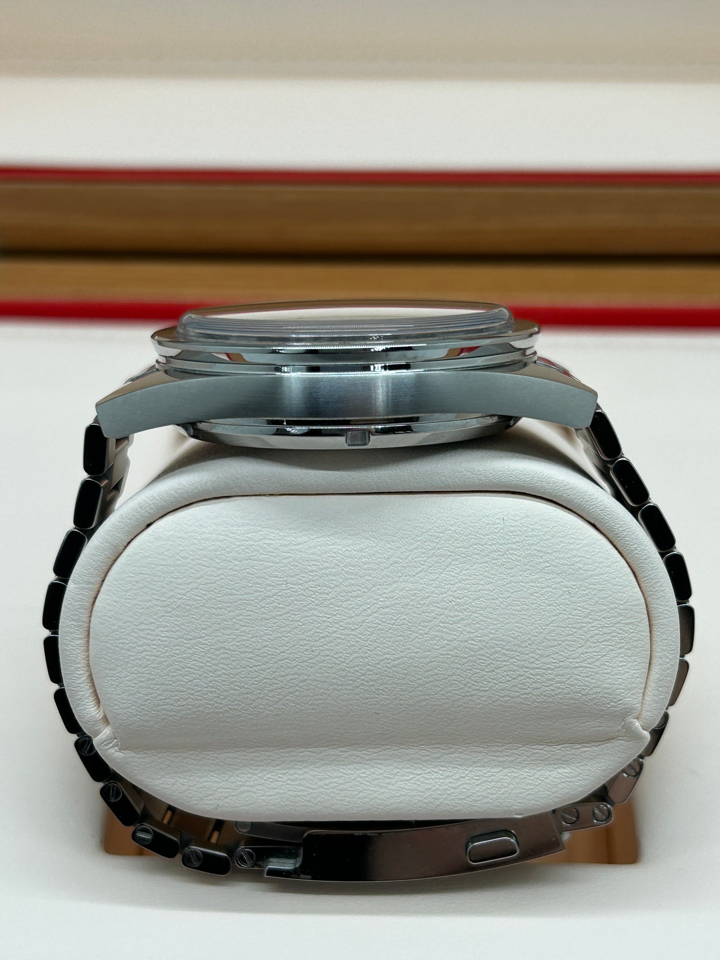 Omega Speedmaster 57 Chronograph - Green Dial - Ref 332.10.41.51.10.001 -  New 2022