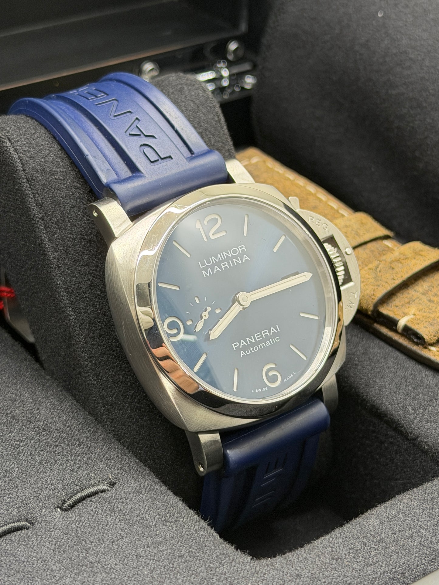 Panerai Luminor Marina Automatic 44 - Automatic - Blue Dial Ref PAM01313 - Year 2021