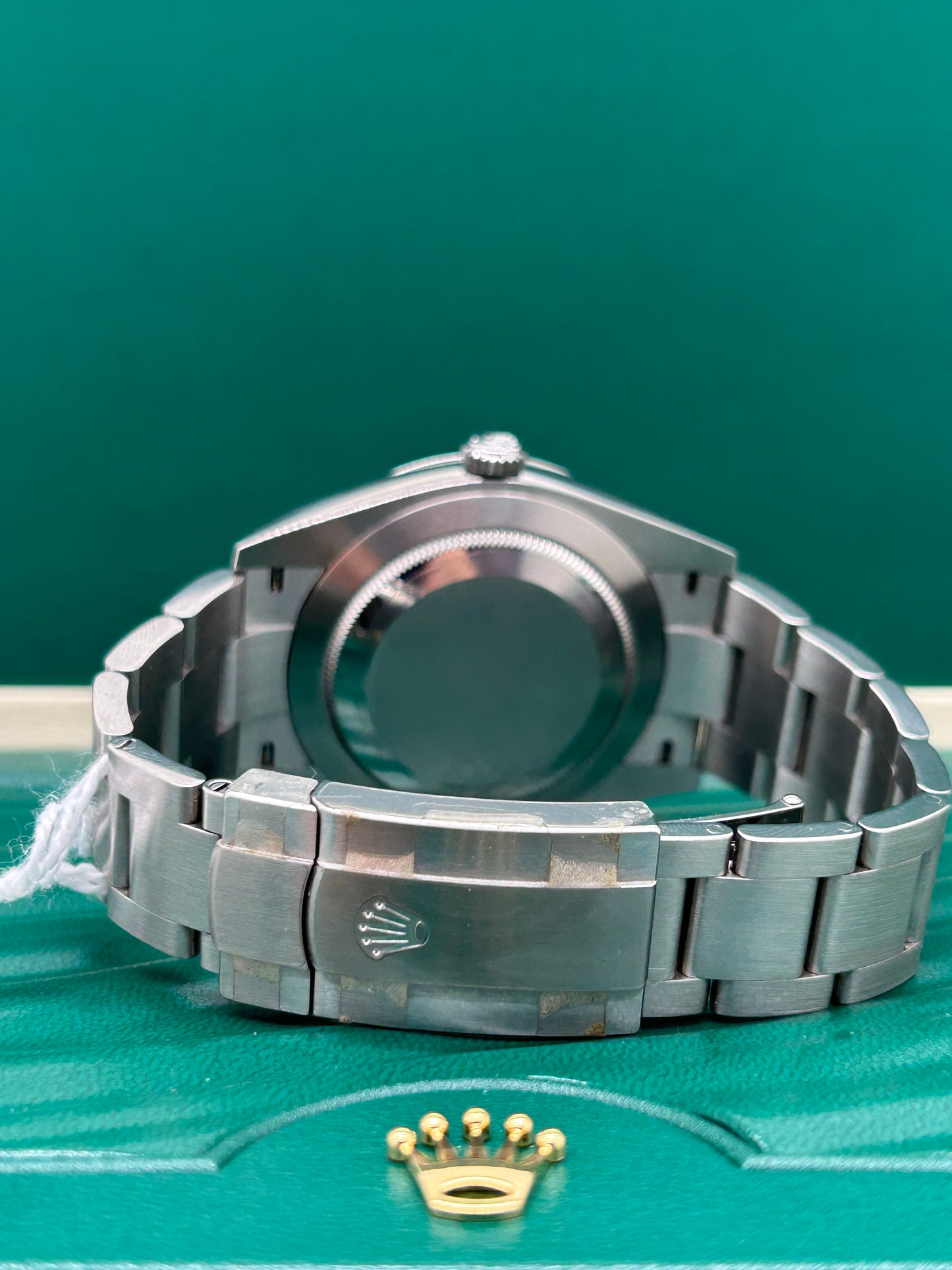 Rolex Oyster Perpetual 41 Green Ref 124300 - Unworn - Year 2025