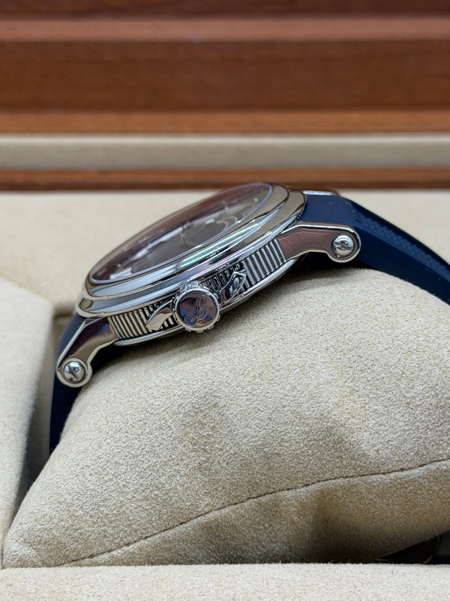 Breguet Marine Big Date Marine - Ref.5817ST/Y2/5V8 - Blue Dial - Year 2014