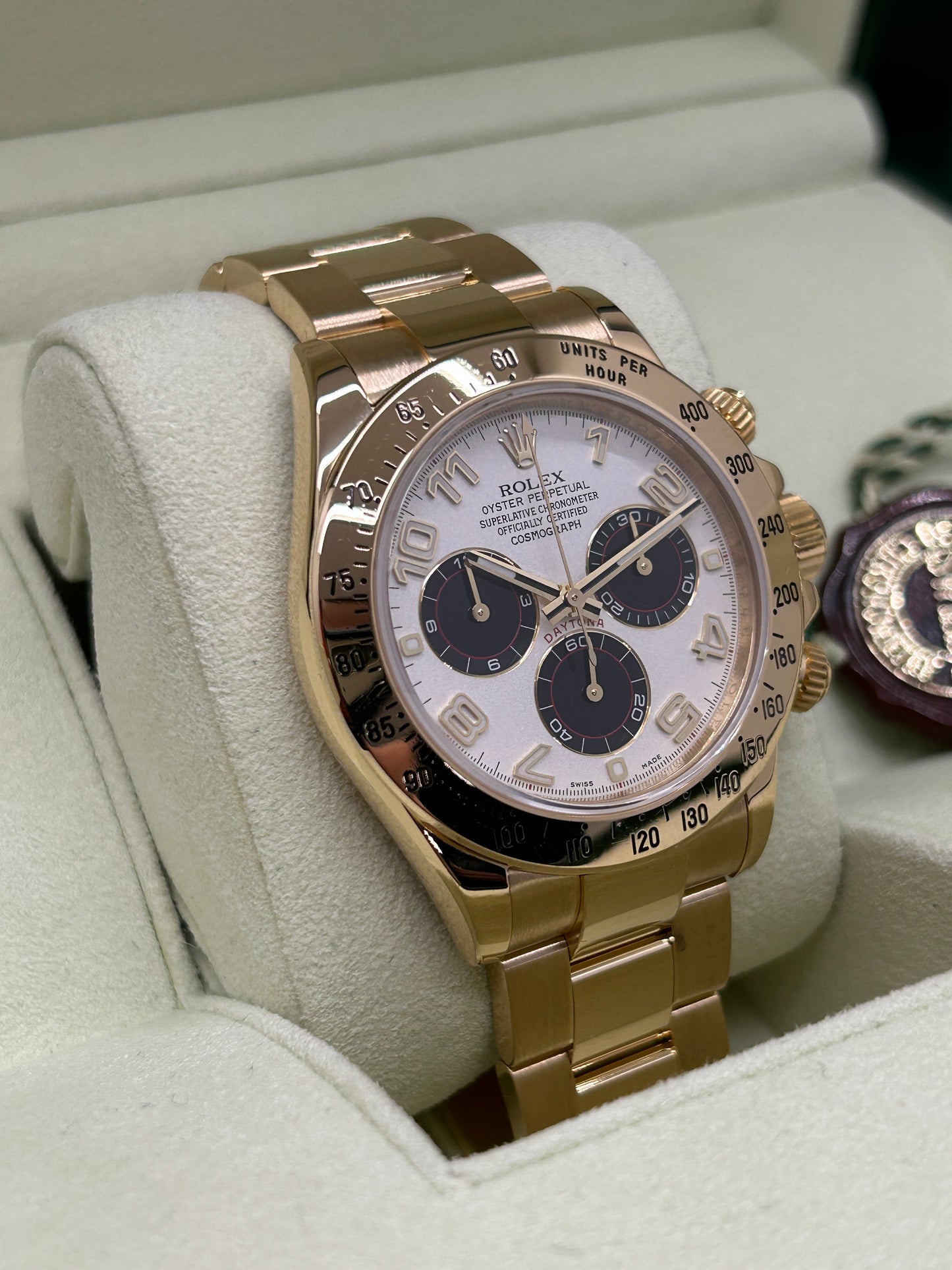 Rolex Daytona - 18Kt Yellow Gold - White Racing Dial - 116528 - Year 2013