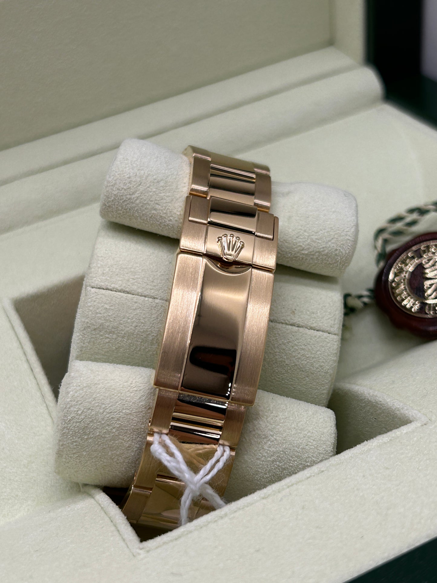 Rolex Daytona - 18Kt Yellow Gold - White Racing Dial - 116528 - Year 2013