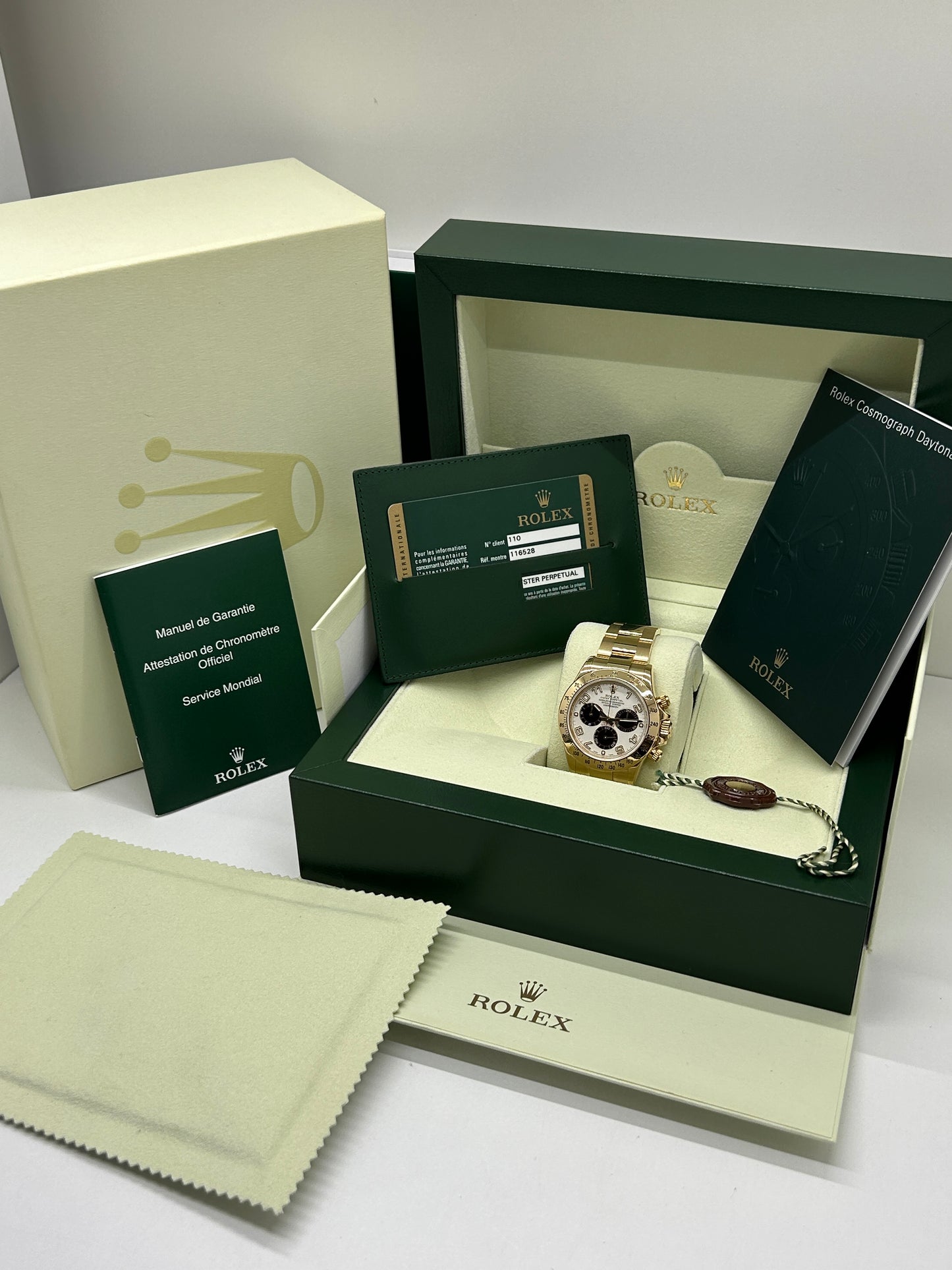 Rolex Daytona - 18Kt Yellow Gold - White Racing Dial - 116528 - Year 2013
