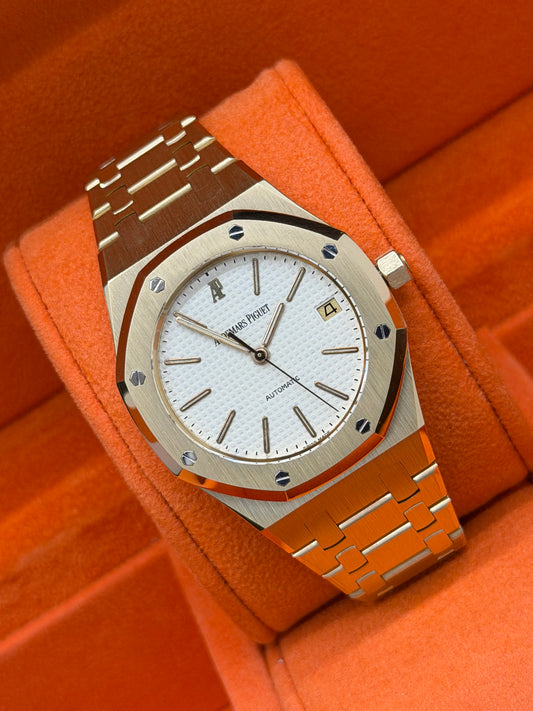 Audemars Piguet Royal Oak 36mm - Champagne Dial - 18Kt Yellow Gold Ref 14790BA - AP Extract Of Archives - Year 1995