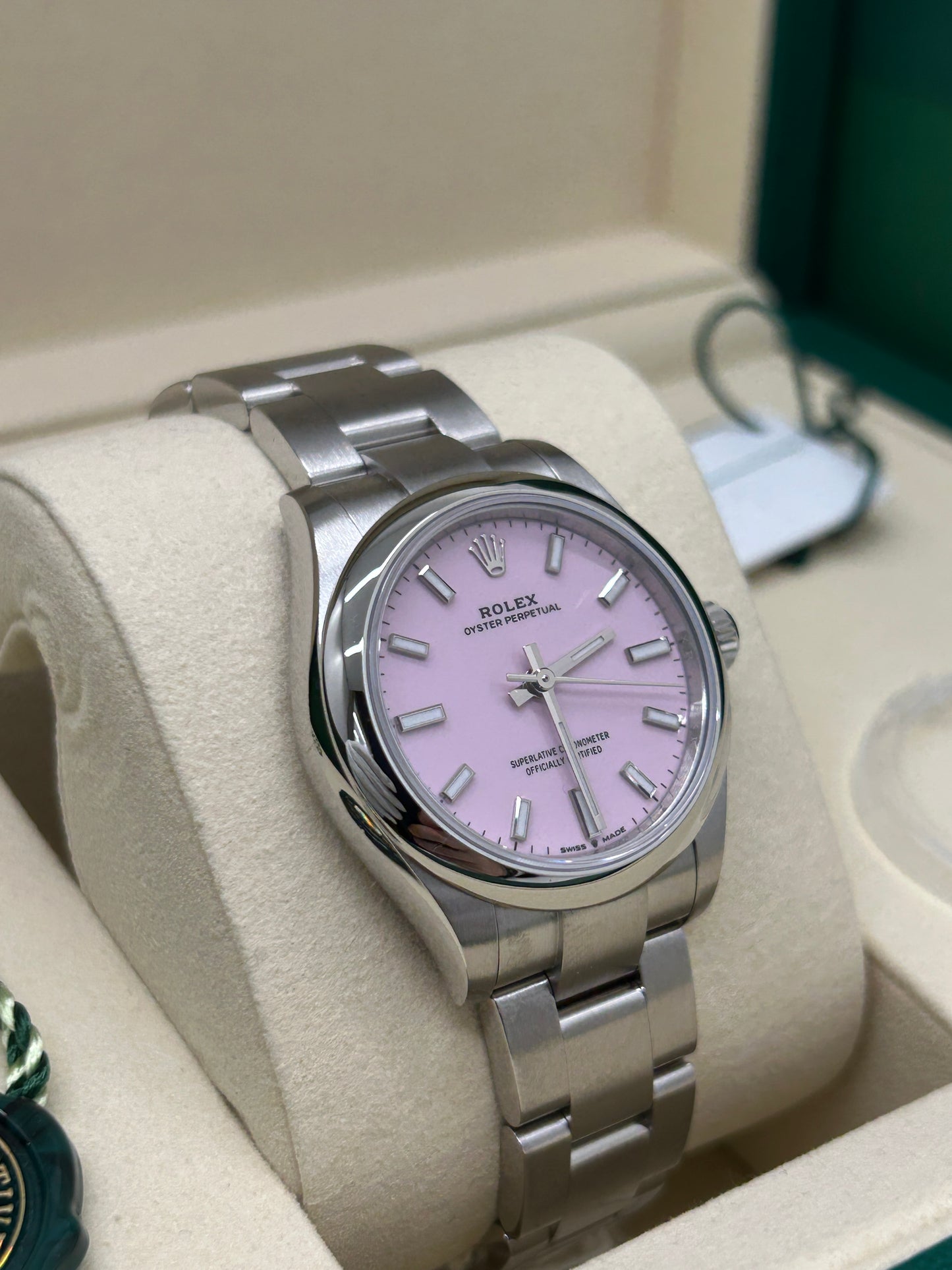 Rolex Oyster Perpetual 34 Candy Ref 124200 - New 2025