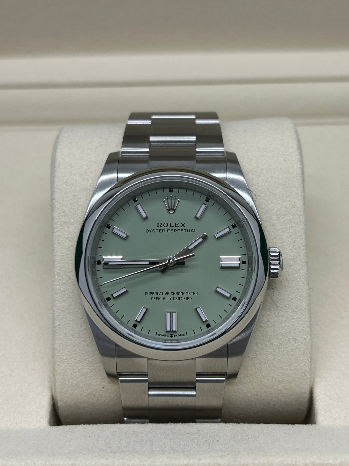 Rolex Oyster Perpetual 36 - Pistacchio Dial - Ref 126000 - New 2025