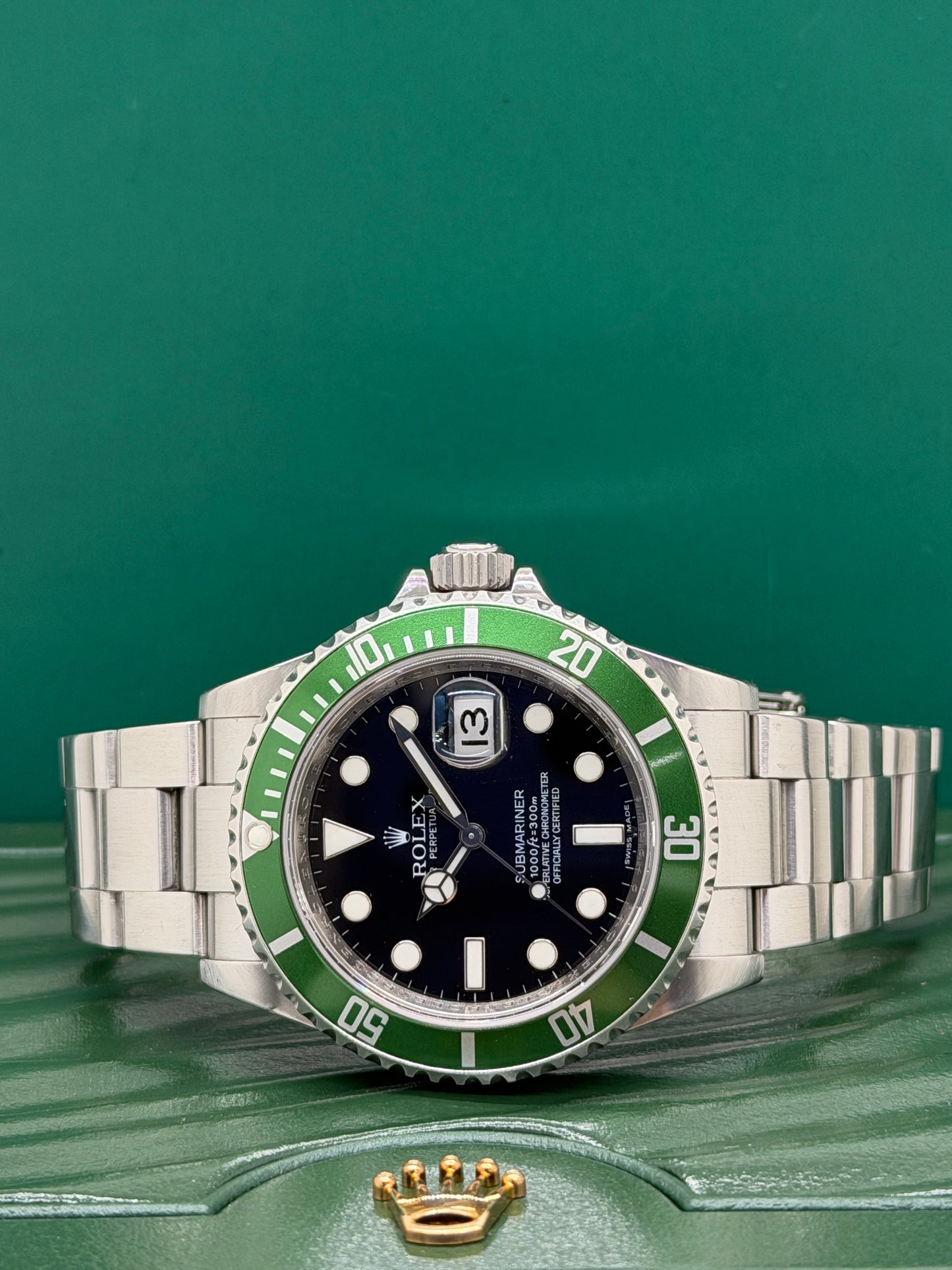 Rolex Submariner Date "Kermit" - RRR Card - Never Polished Ref 16610LV - Year 2011