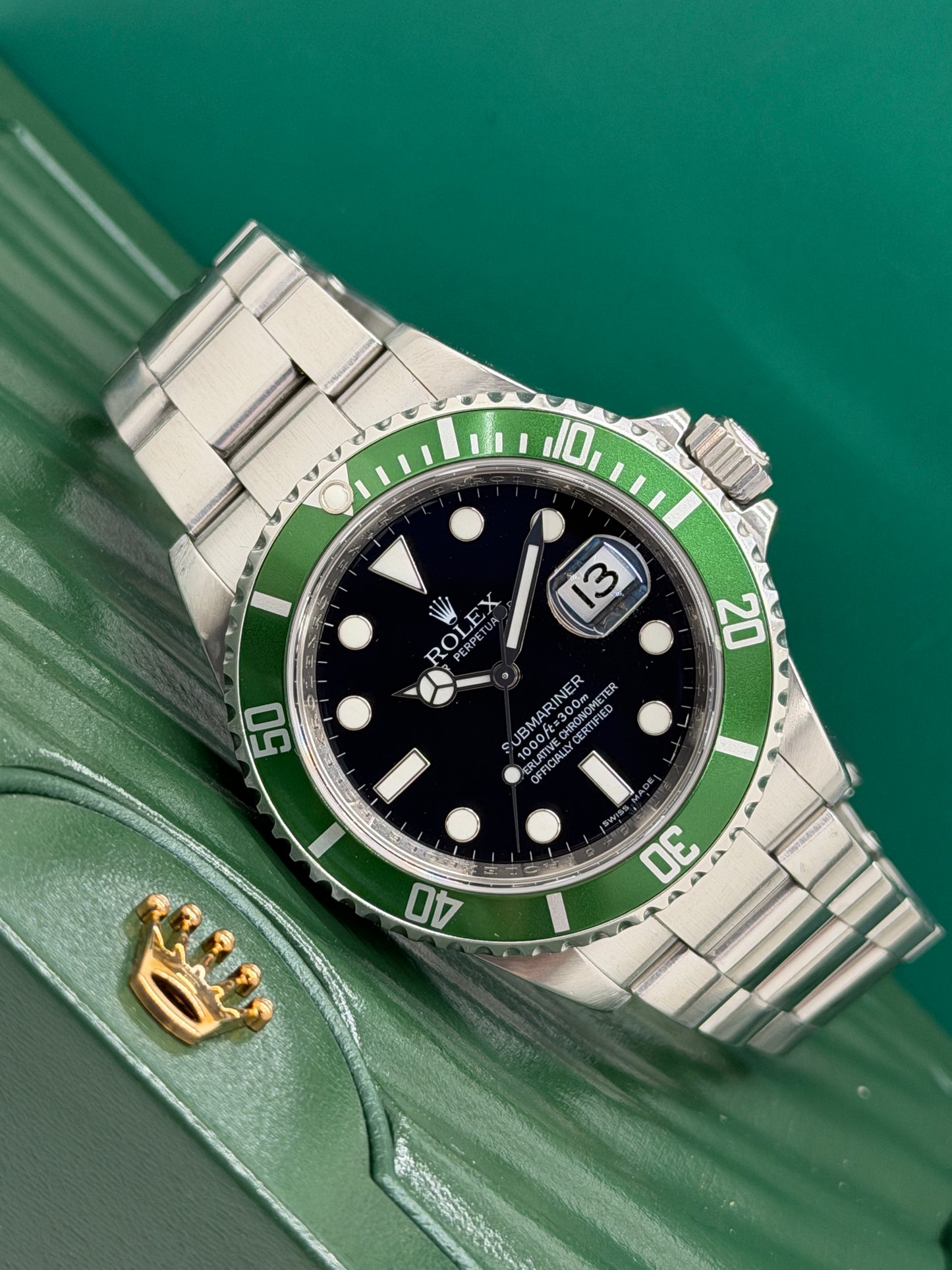Rolex Submariner Date "Kermit" - RRR Card - Never Polished Ref 16610LV - Year 2011