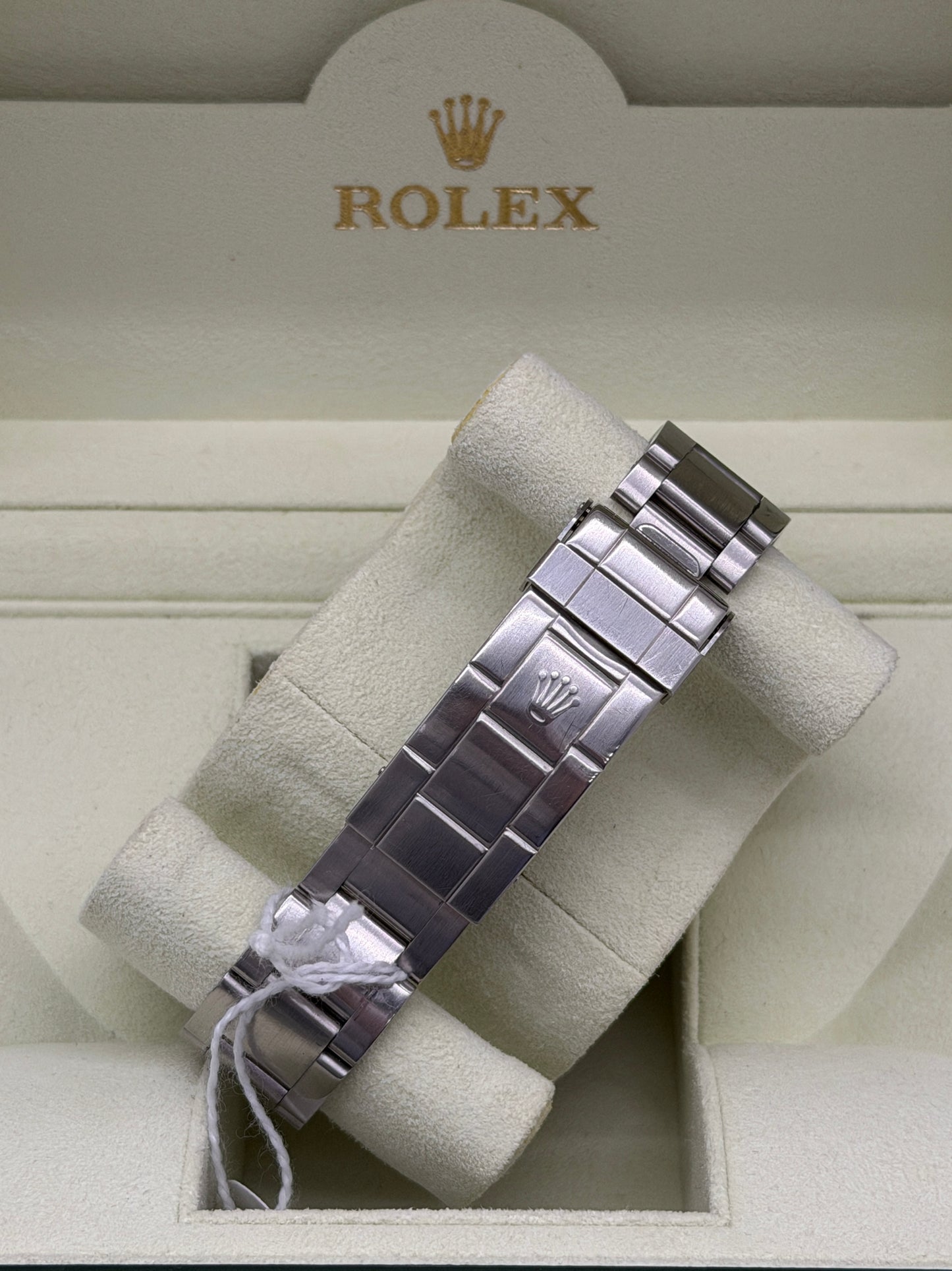 Rolex Submariner Date "Kermit" - RRR Card - Never Polished Ref 16610LV - Year 2011