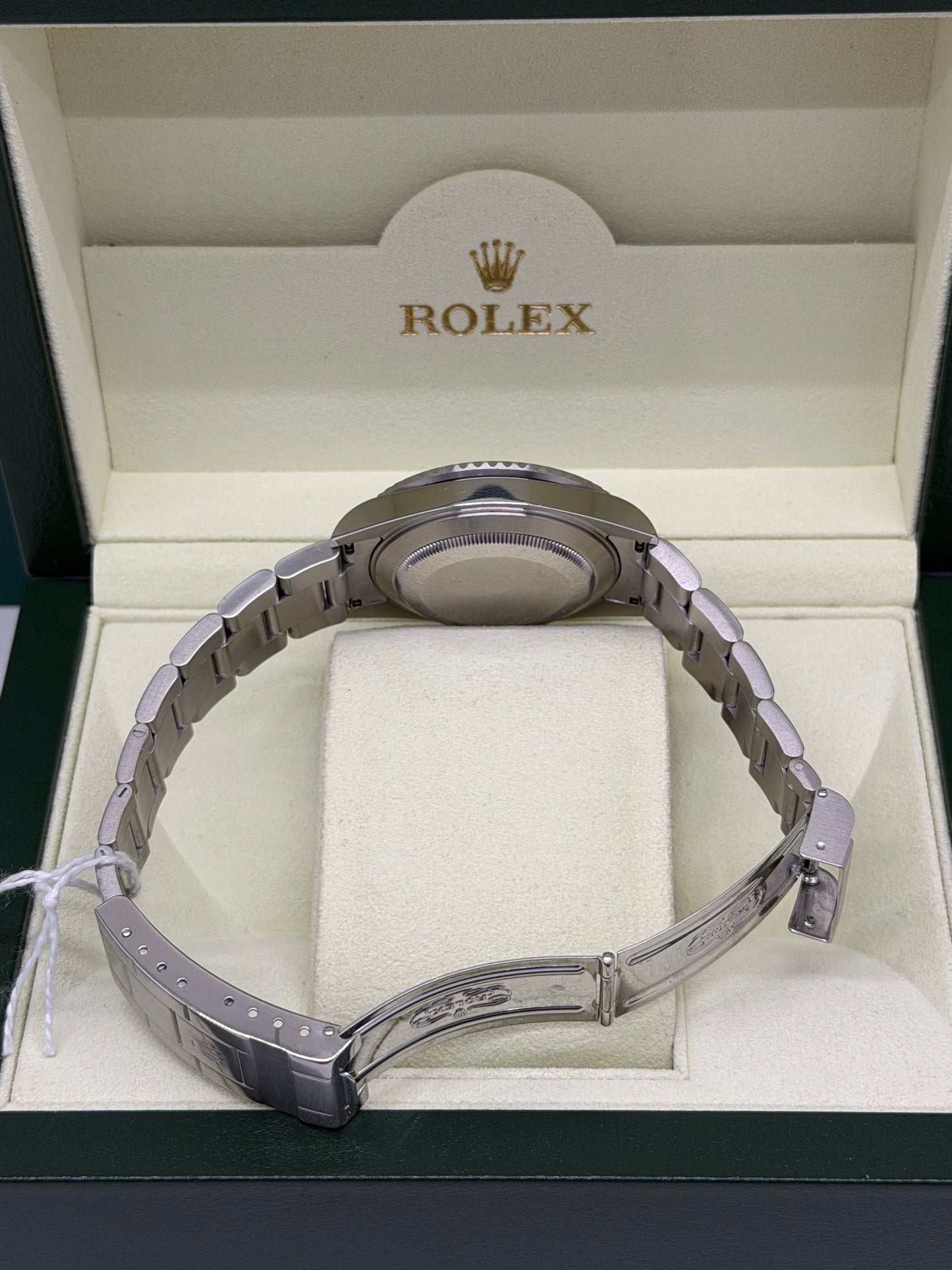 Rolex Submariner Date "Kermit" - RRR Card - Never Polished Ref 16610LV - Year 2011