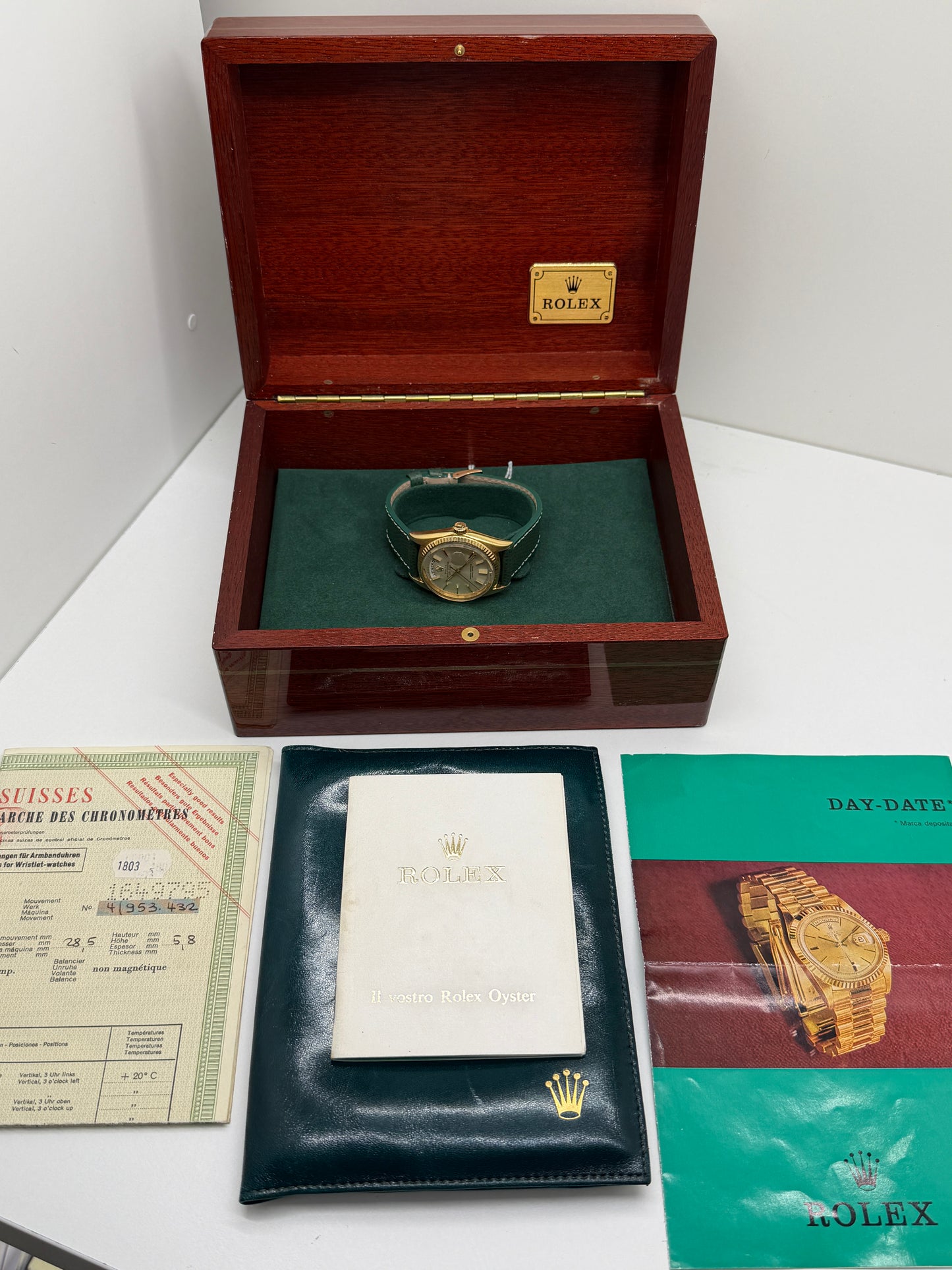 Rolex Day-Date 36 18Kt Yellow Gold - Champagne Dial Ref 1803 - Year 1968 - Original Papers