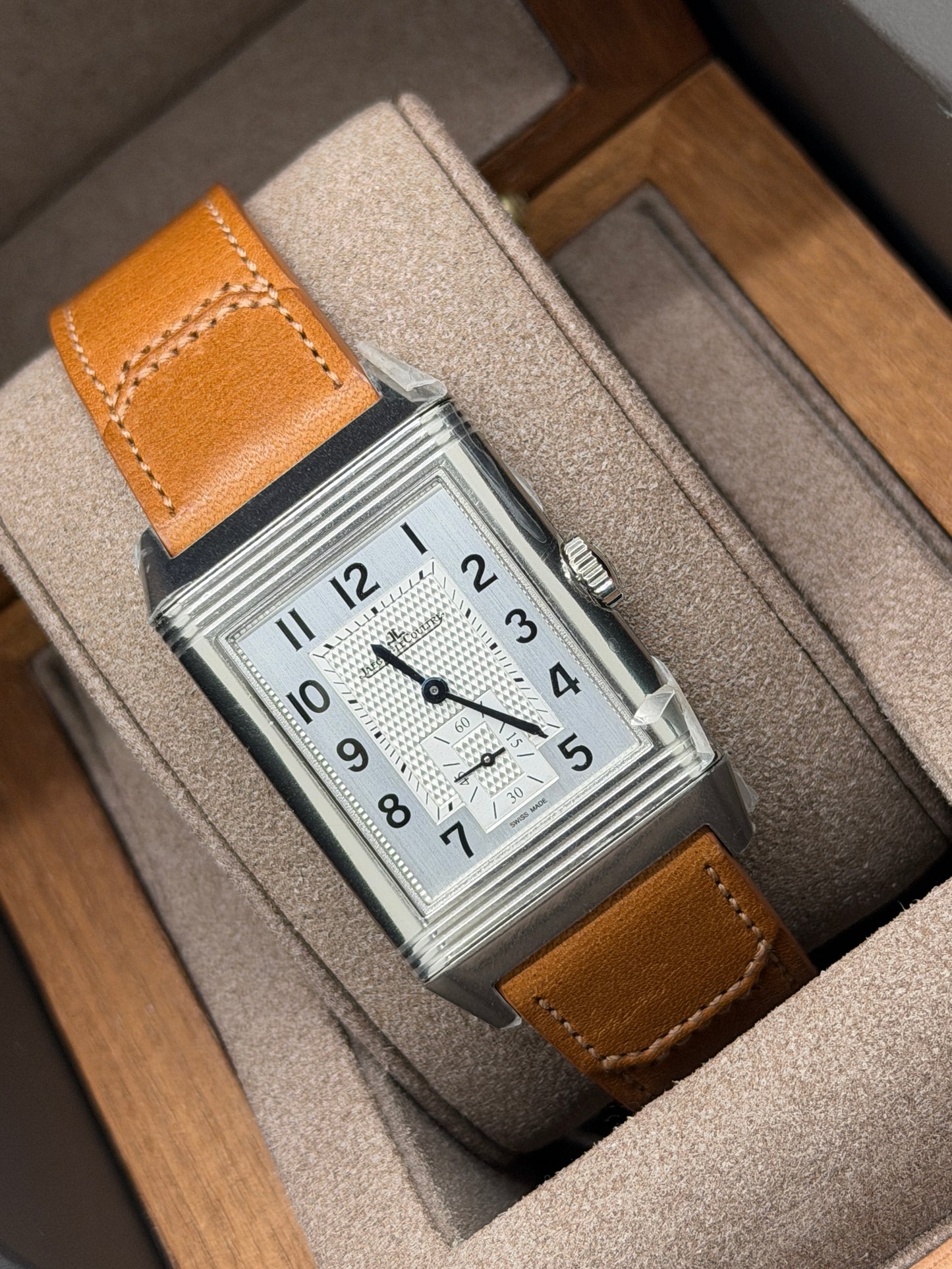 Jaeger-LeCoultre Reverso Duoface Classic Duoface Small Reverso Seconds - Black/White Dial Ref Q3848423 - New Stickers 2026