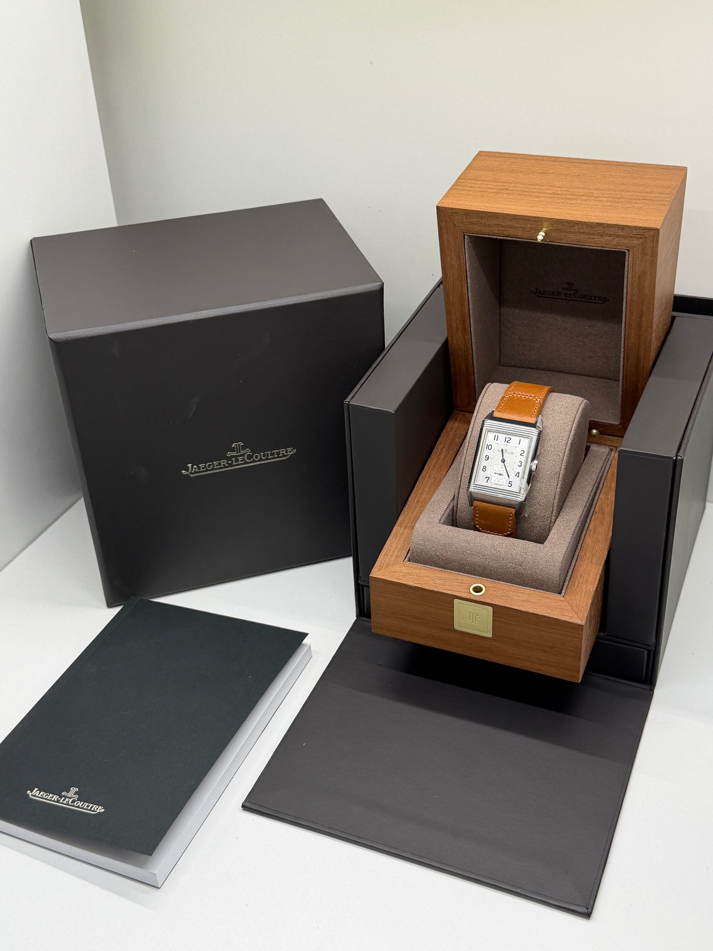 Jaeger-LeCoultre Reverso Duoface Classic Duoface Small Reverso Seconds - Black/White Dial Ref Q3848423 - New Stickers 2026