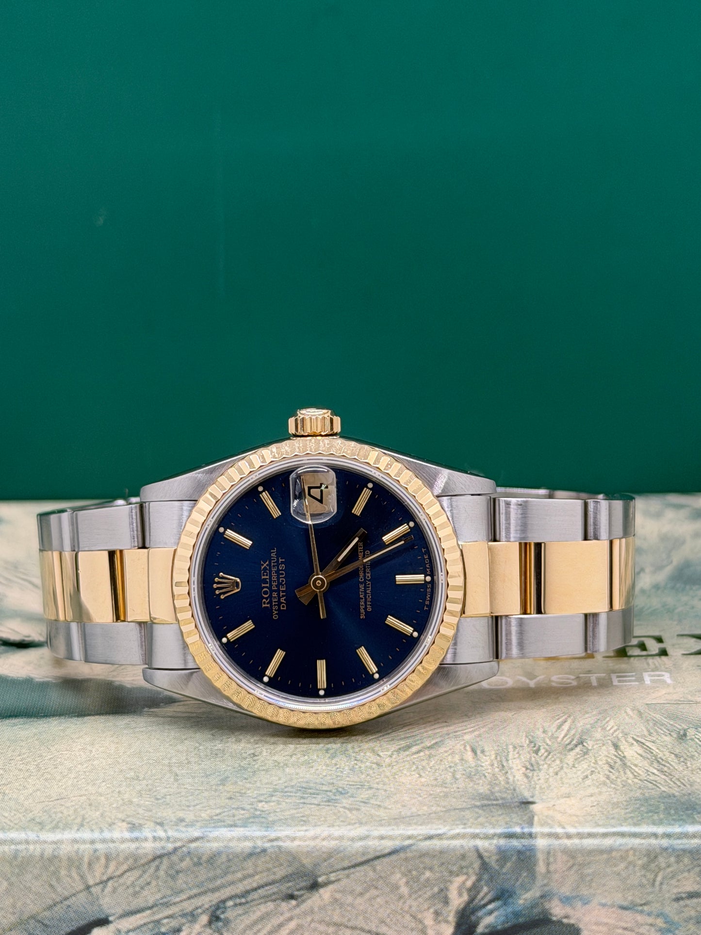 Rolex Datejust 31 - Ref.68273 - Yellow Gold & Steel - Blue Dial - Year 1993
