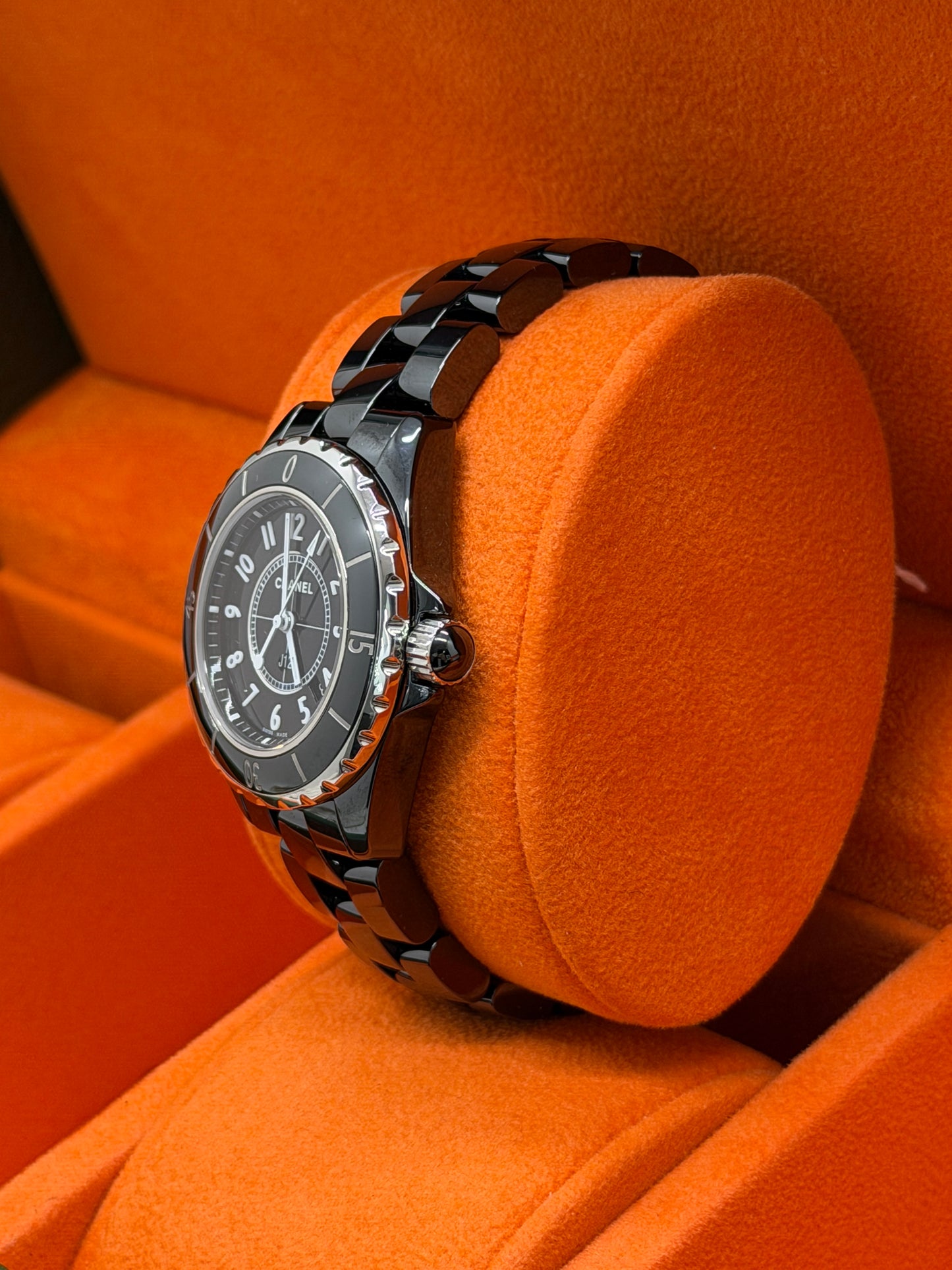 Chanel J12 34mm - Black Ceramic - Ref.H0682 - Quartz