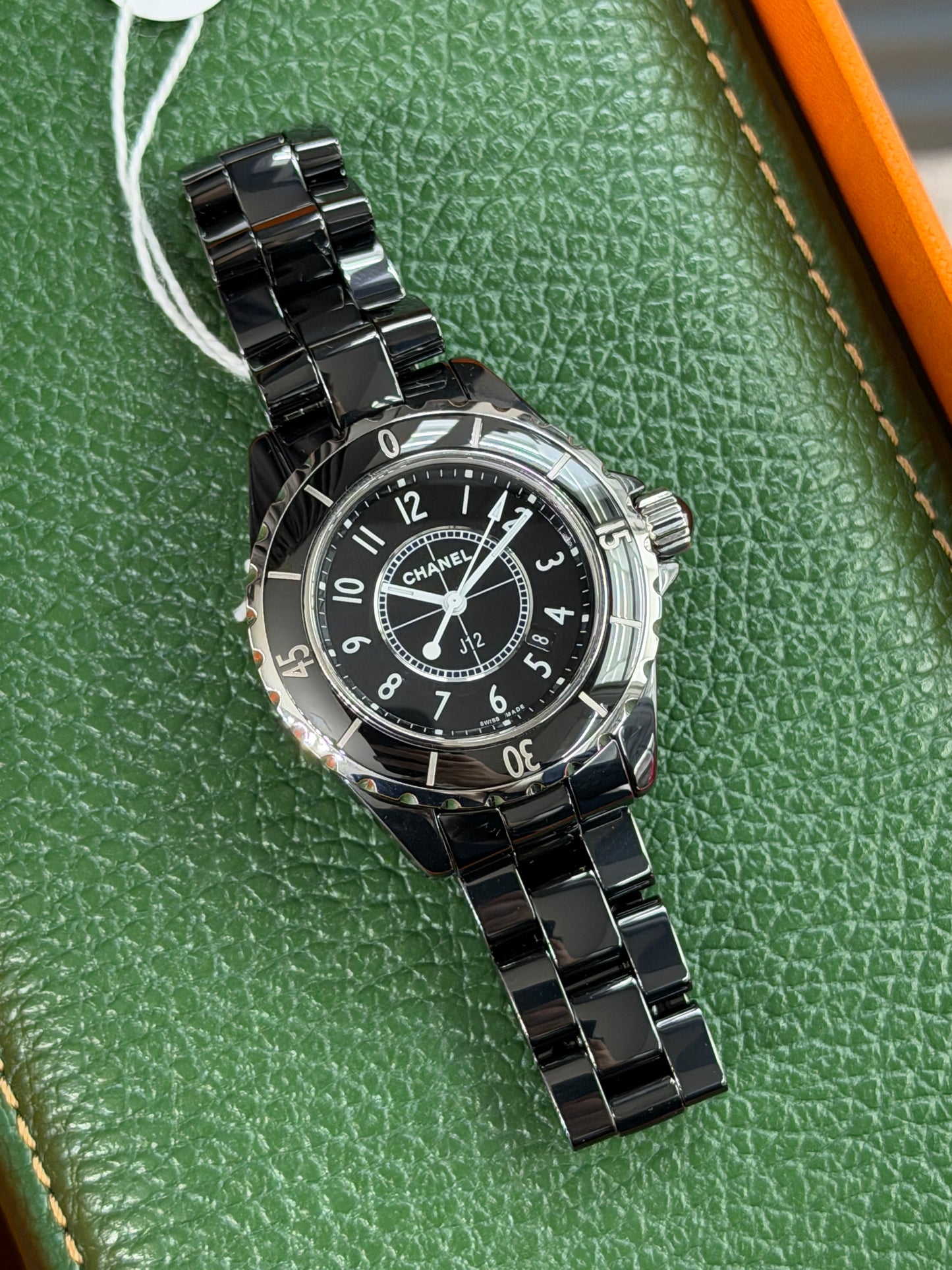 Chanel J12 34mm - Black Ceramic - Ref.H0682 - Quartz