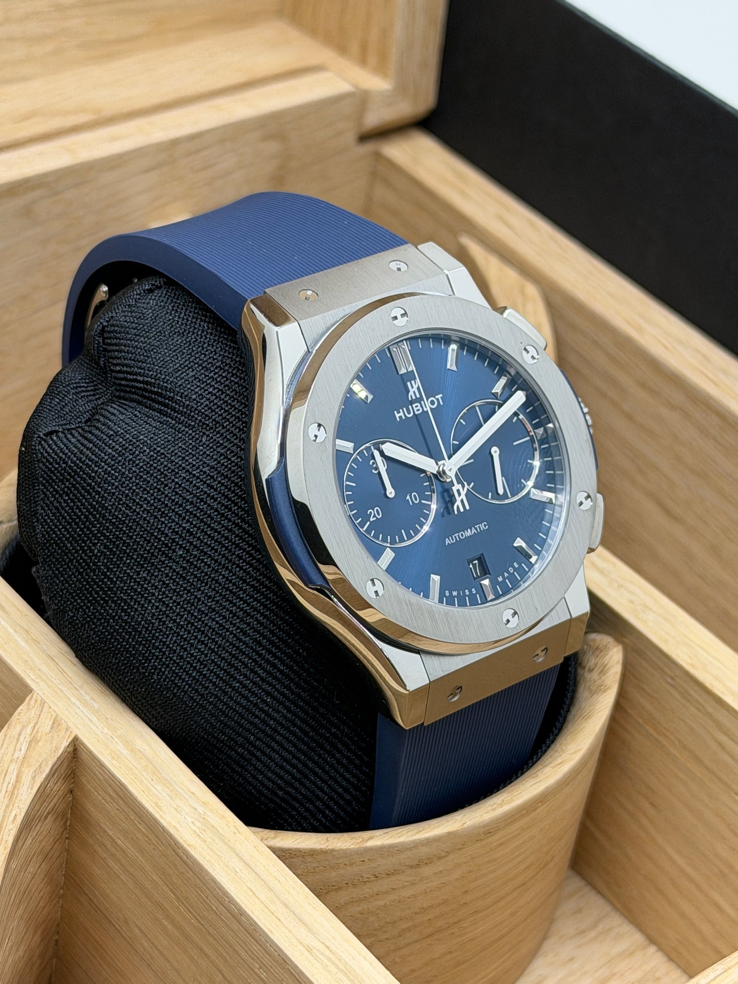 Hublot Classic Fusion Blue Titanium - Blue Dial - 45mm - Ref. 521.NX.7170.RX - New 2026