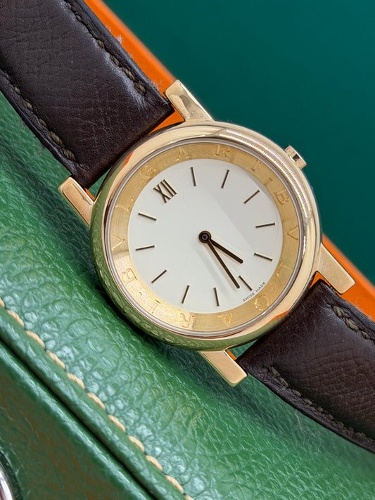 Bulgari Anfiteatro 33mm - 18Kt Yellow Gold - Quartz AT 33 GL