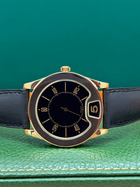 Gianni Bulgari Jumping Hour 35mm - 18Kt Yellow Gold
