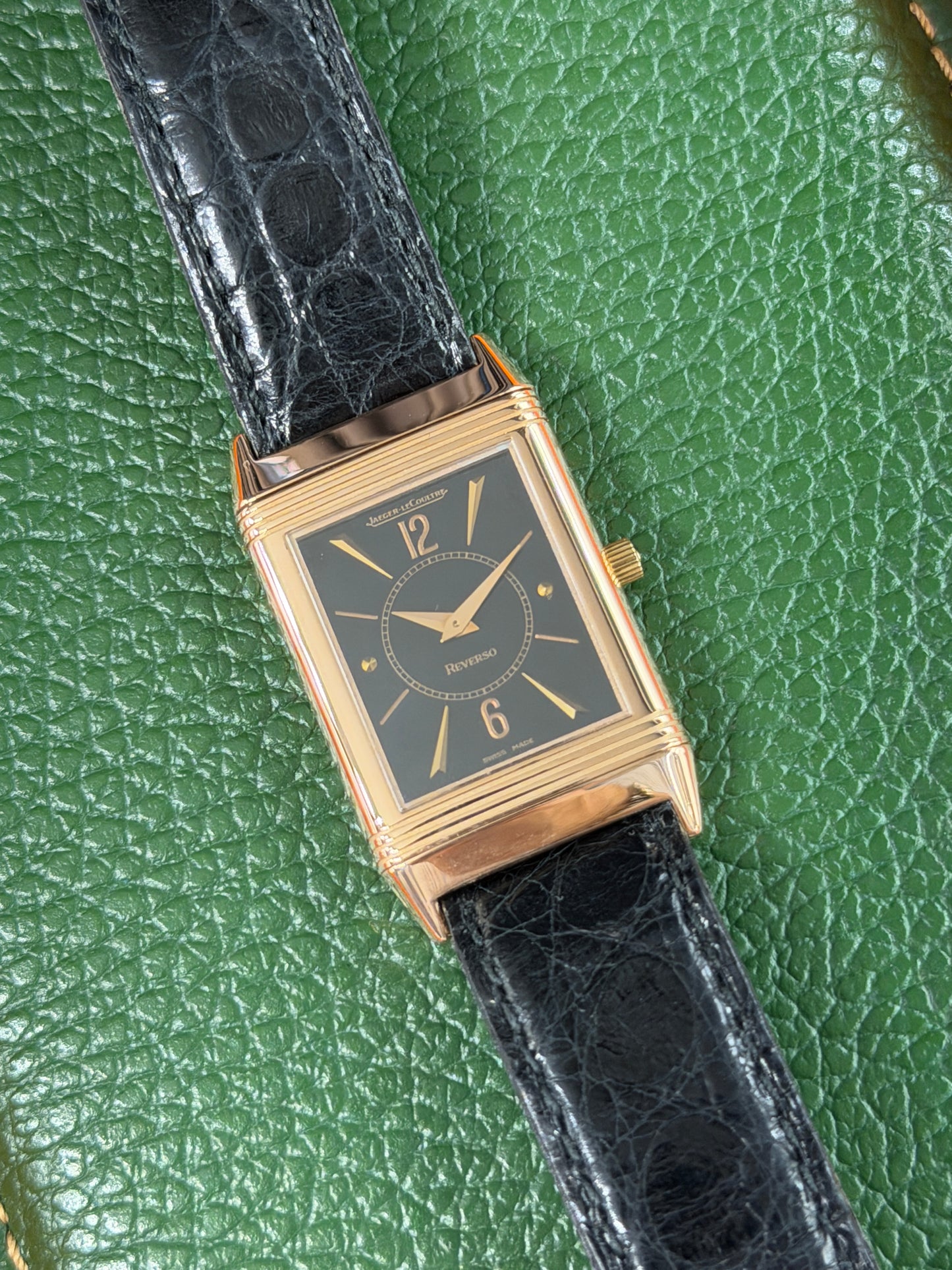 Jaeger-LeCoultre Reverso Classique - Classic Medium Monoface "Tribute" - Black Dial - 18kt Rose Gold - Ref 250.2.86