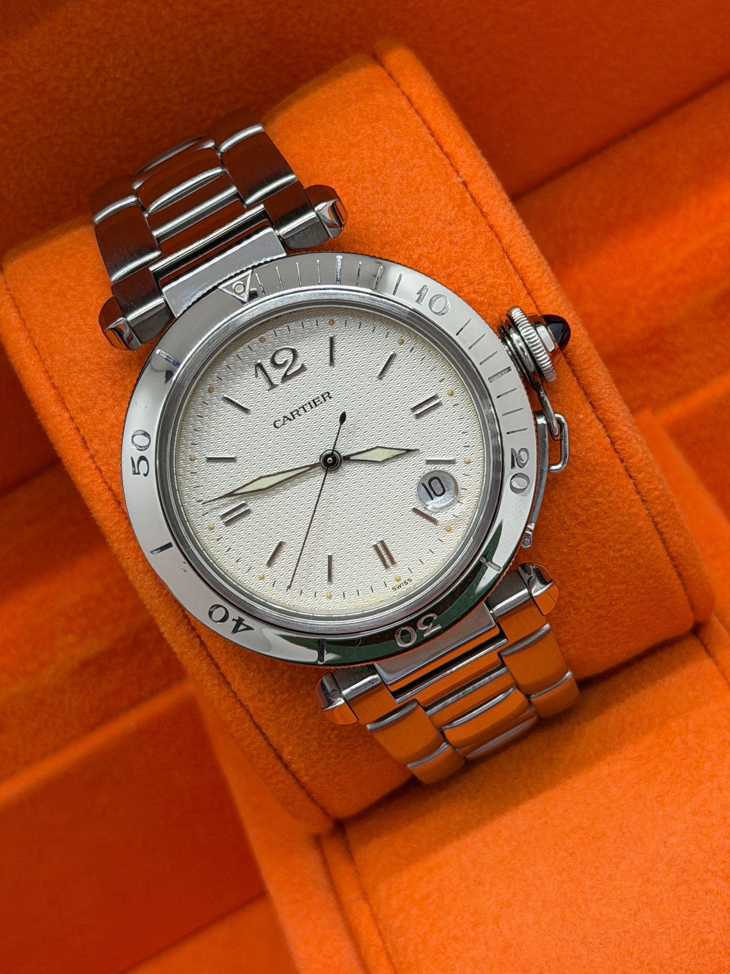 Cartier Pasha 38mm - White Dial - Automatic - Year 1997 Ref 1040